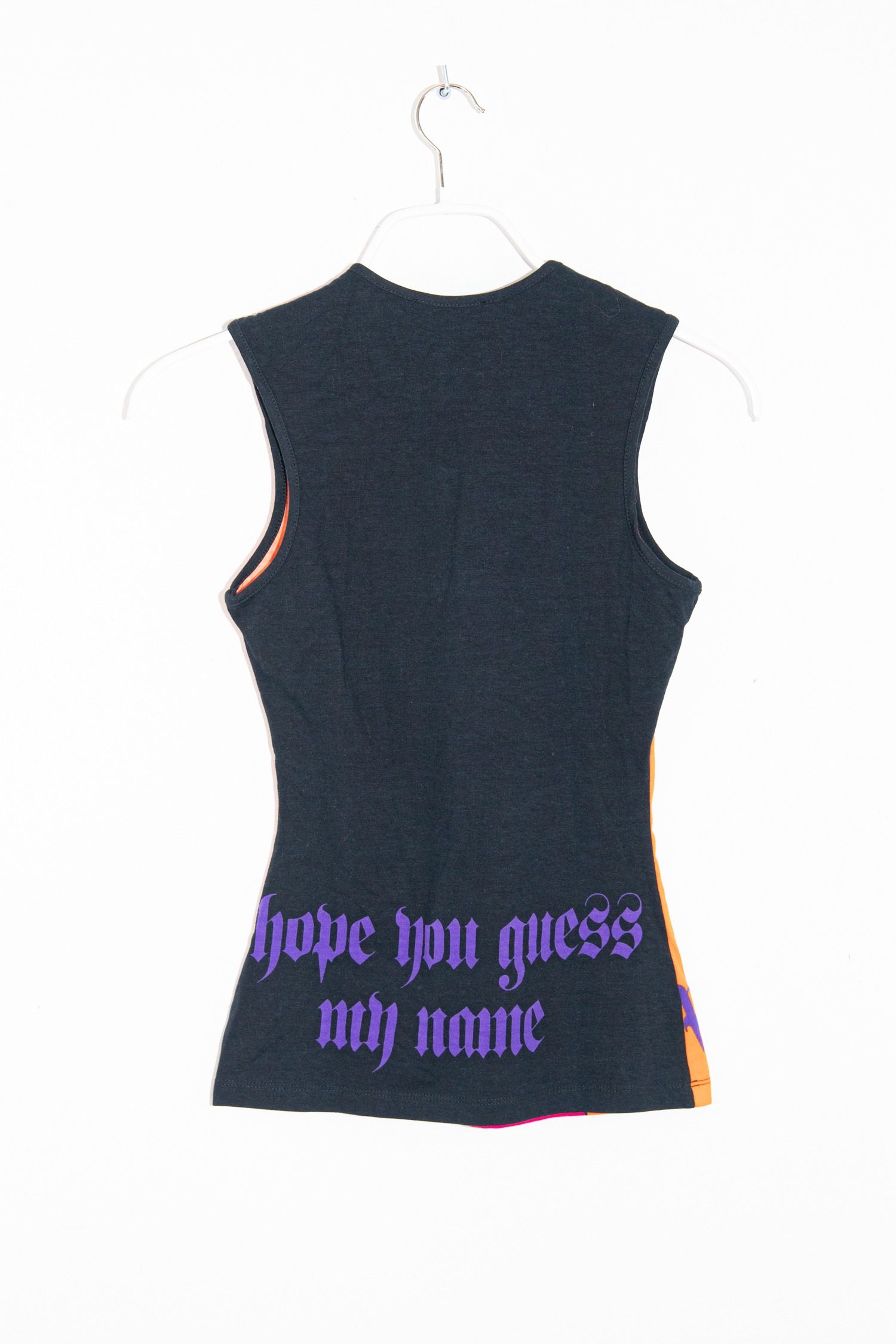 Thumbnail of http://Versace%20Vintage%20Top%20mit%20Donatella%20Print%20in%20Schwarz%20und%20Bunt