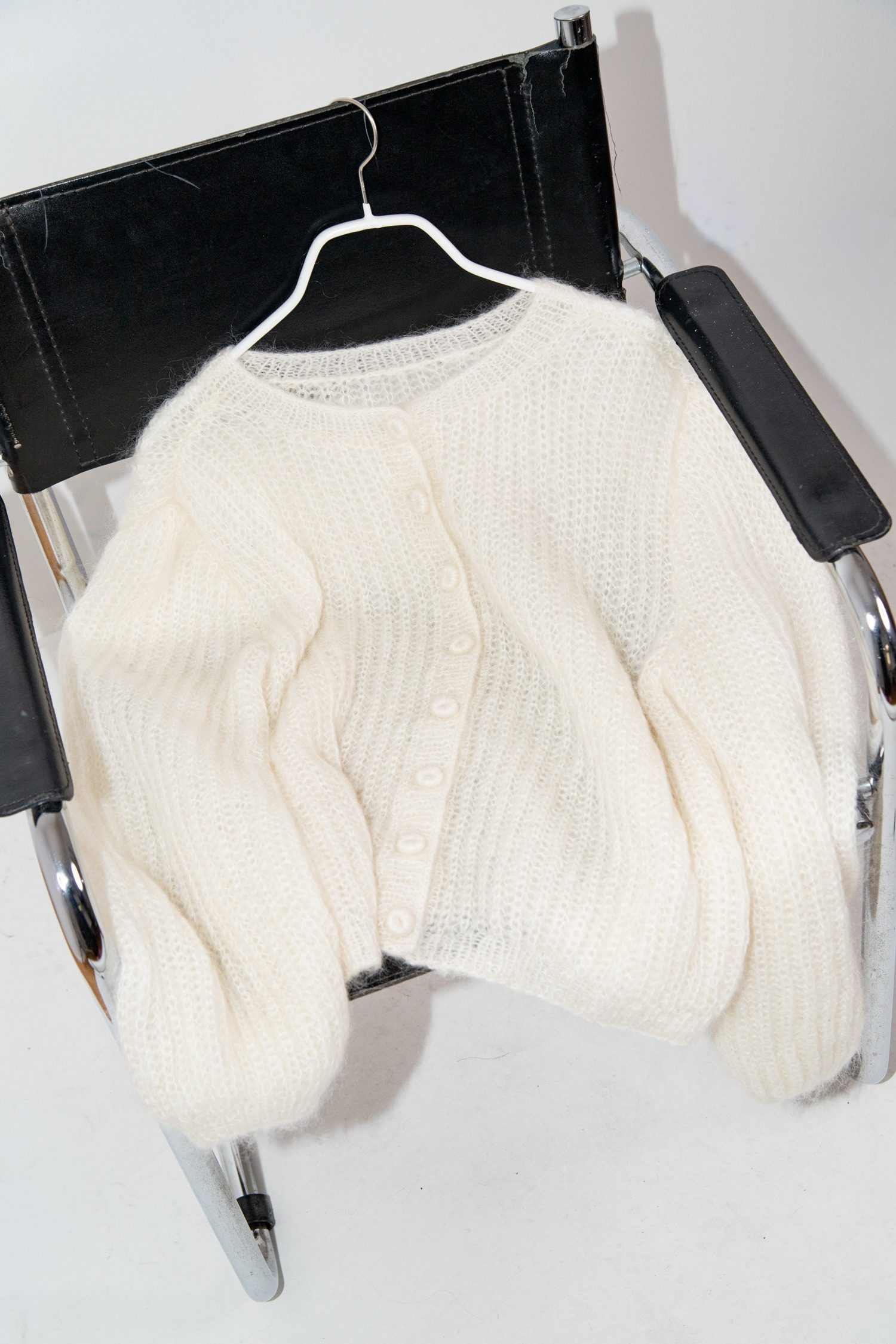 Thumbnail of http://VUUNA%20Strickjacke%20in%20Ecru