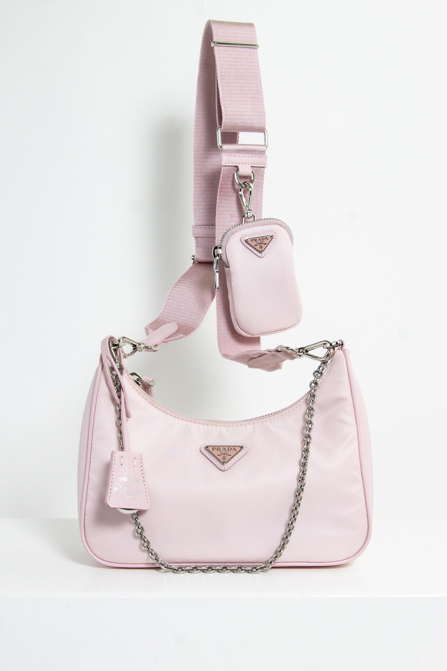 Thumbnail of http://Prada%20Re-Edition%202005%20Umhängetasche%20aus%20Nylon%20in%20rosa