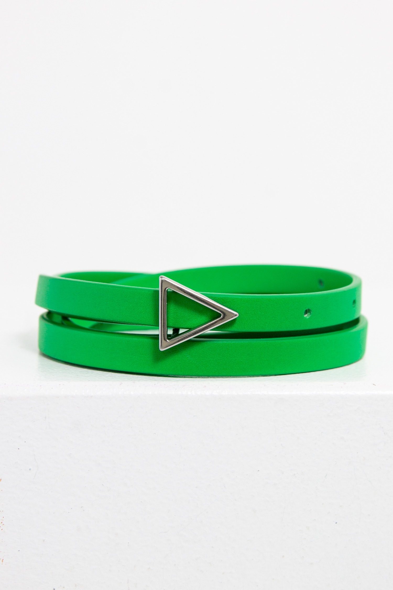 Bottega Veneta schmaler “Triangle” Gürtel in grün