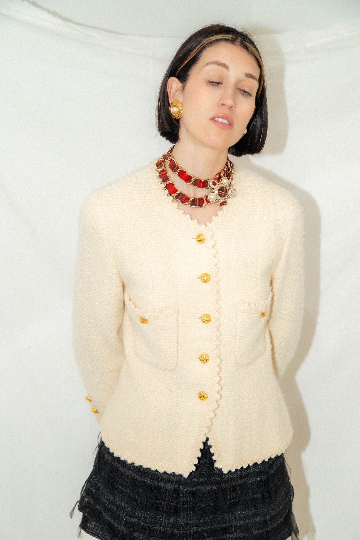 Vintage Chanel Bouclé-Jacke in Cremeweiß