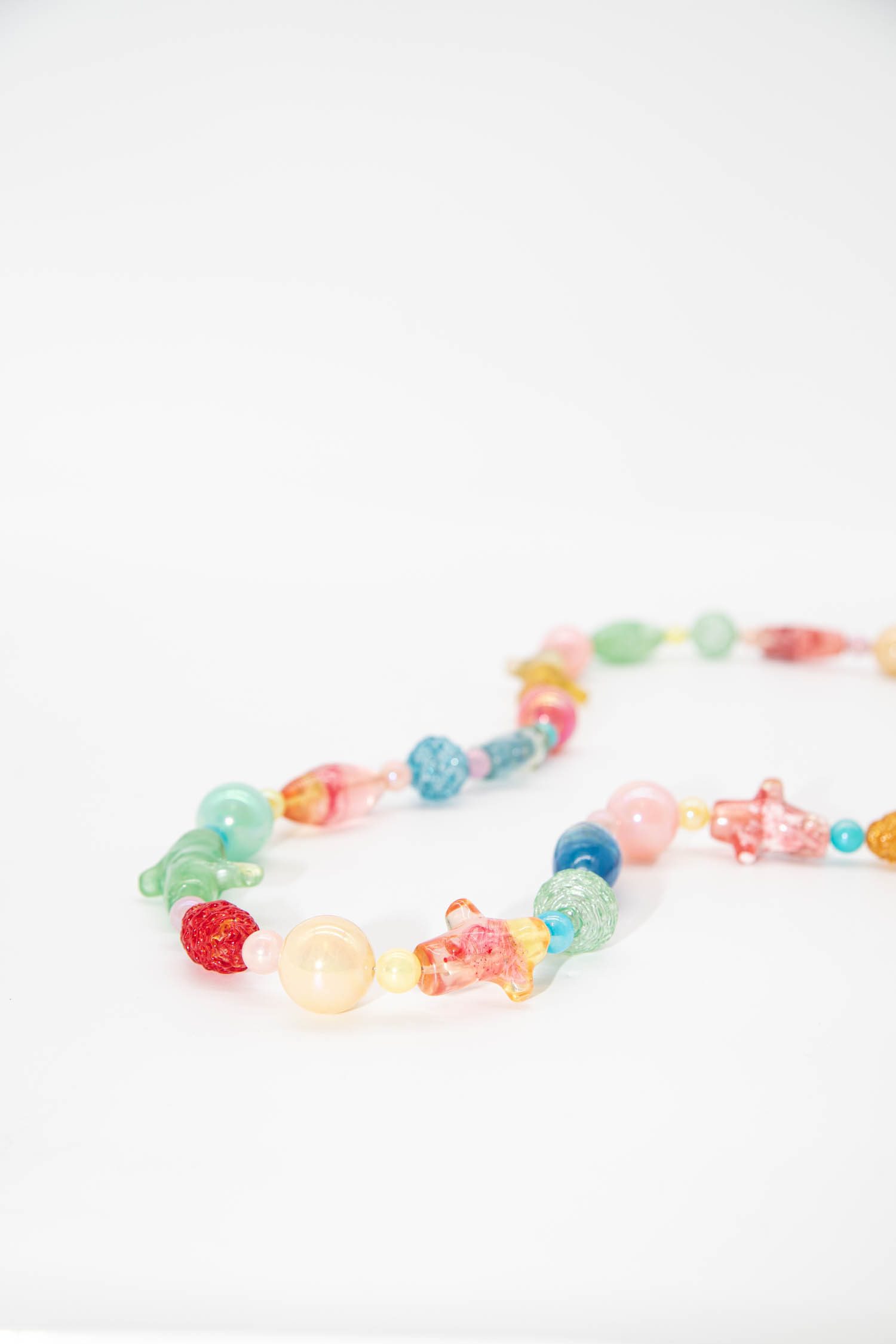 Chanel Vintage Halskette aus verschiedenen Gliedern pastellfarbend
