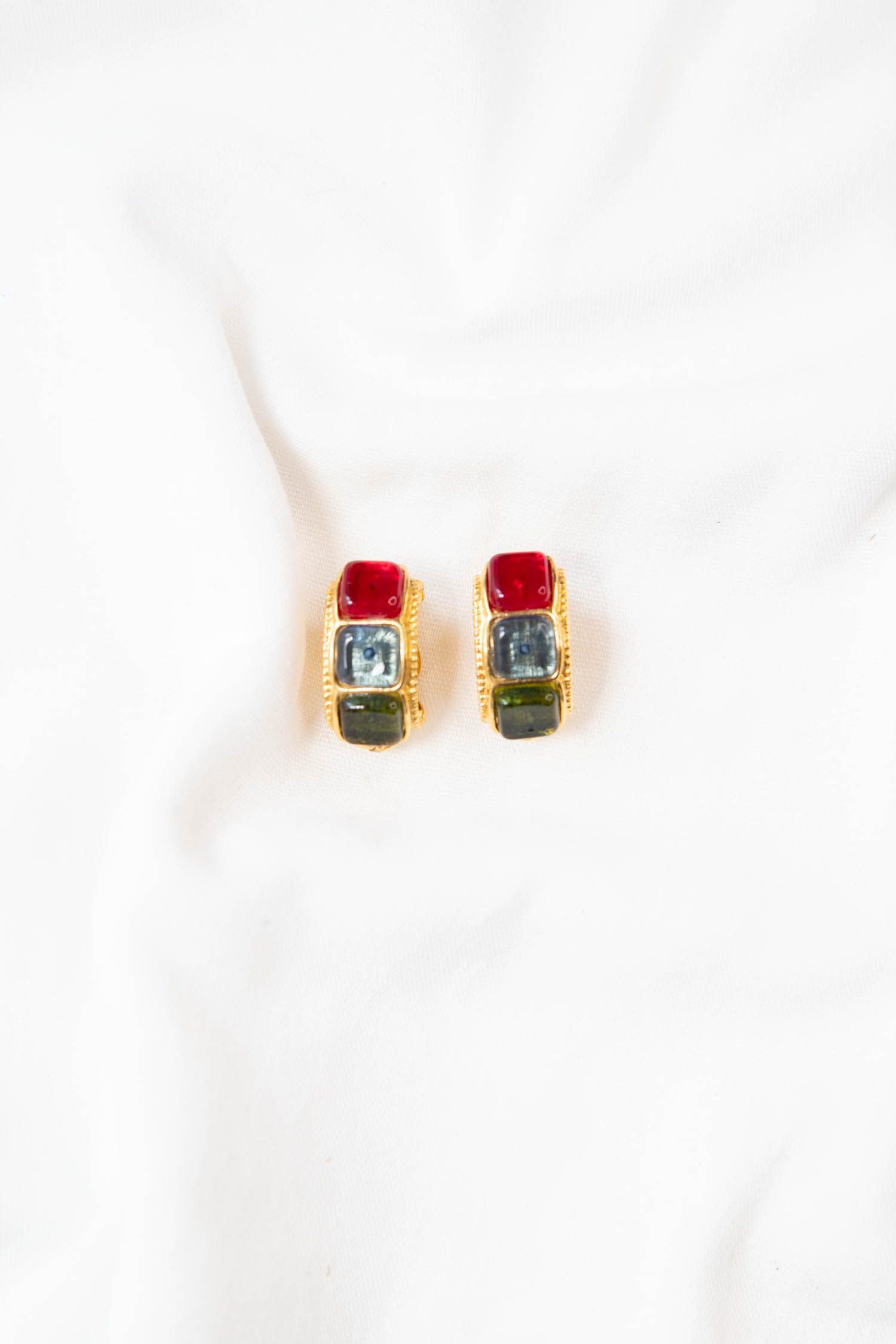 Vintage Chanel Ohrclips mit Gripoix- Steinen