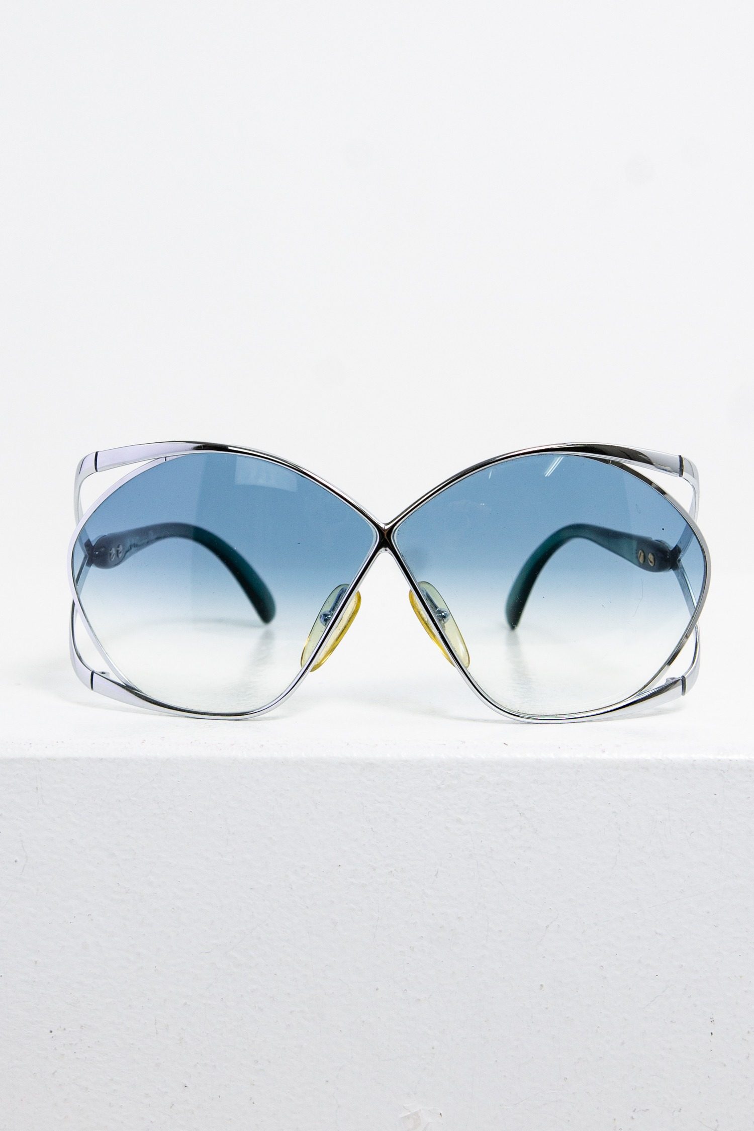 Christian Dior Sonnenbrille mit hellblauen Brillengläsern