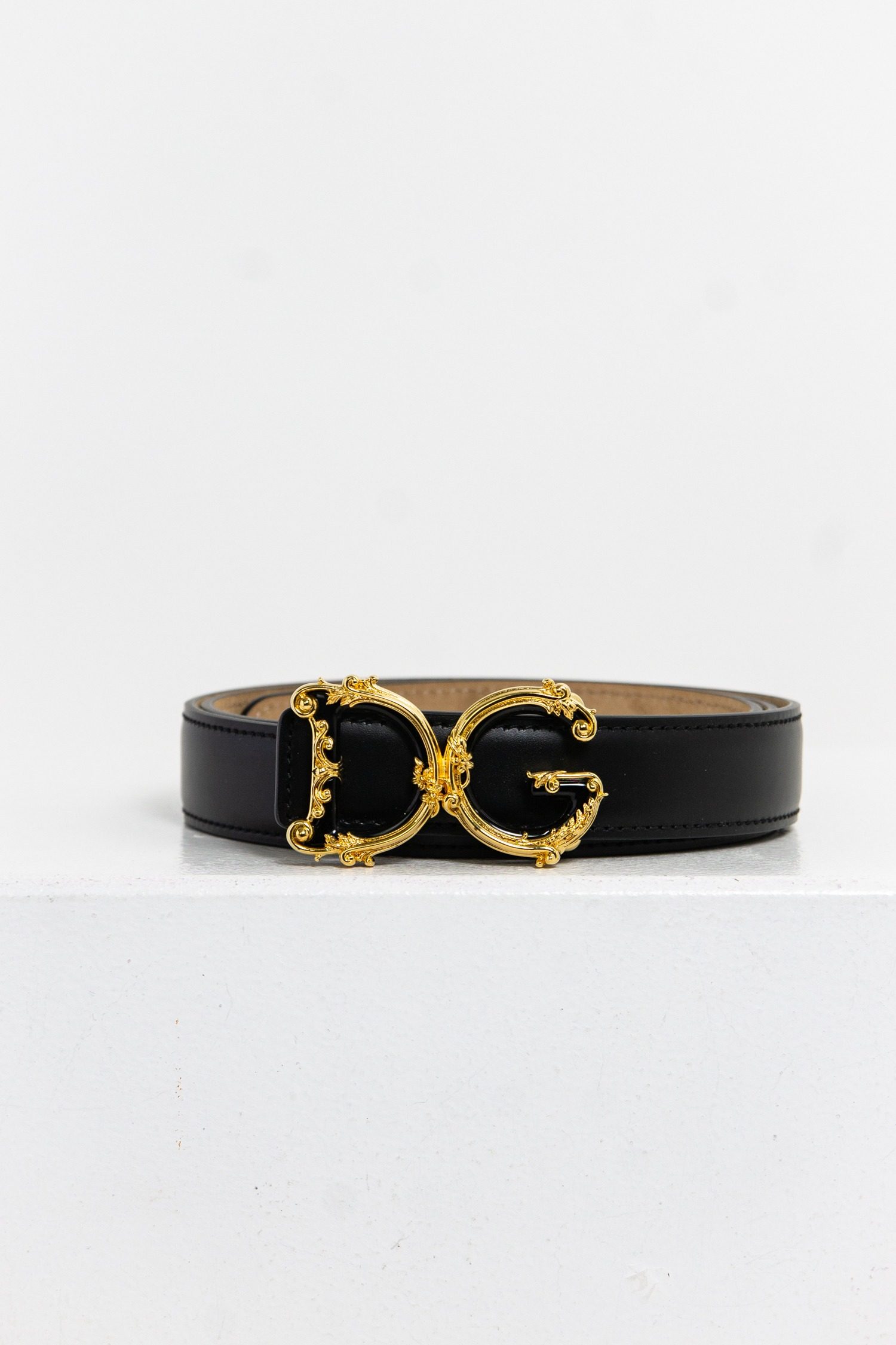 Thumbnail of http://Dolce%20&%20Gabbana%20Gürtel%20mit%20goldfarbiger%20Schnalle