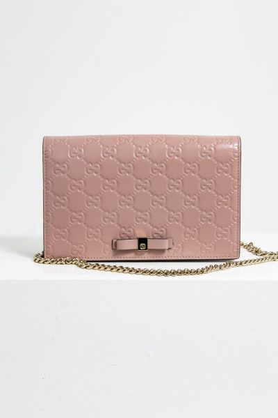 Gucci Brieftasche mit Kettenriemen und Monogramprägung