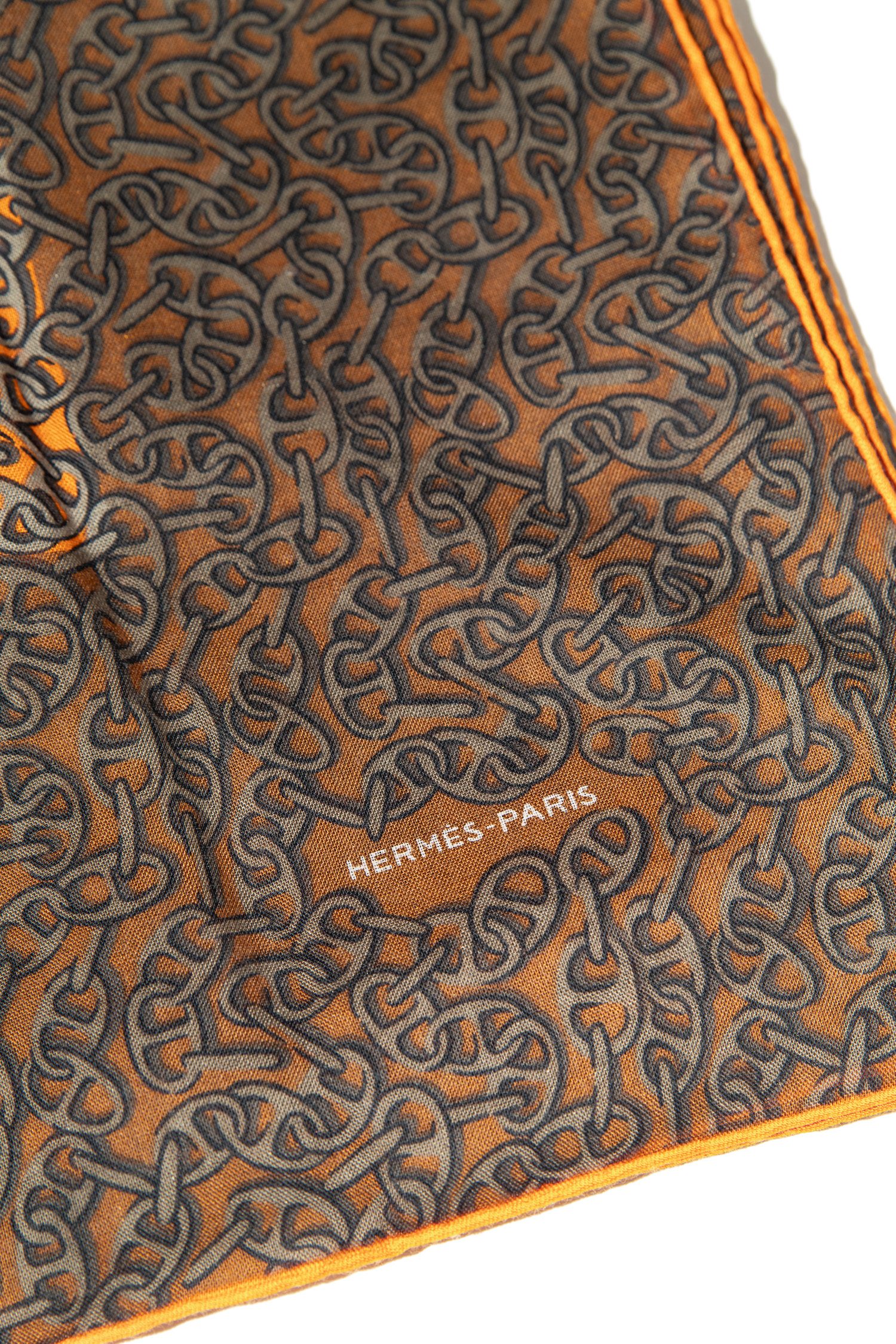 Hermès "Fantasia Chaine d'Ancre" Schal 140 in Orange und Braun
