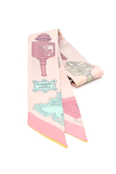 Hermès Twilly Guépards Bandana in Rosa