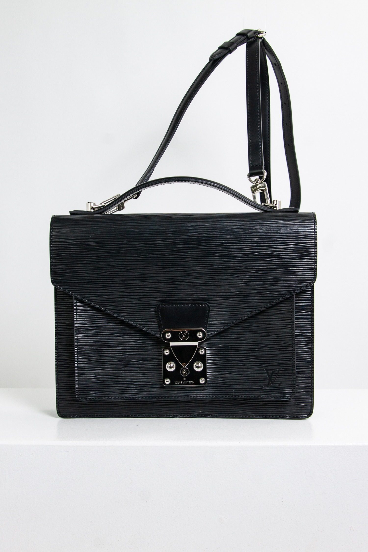 Thumbnail of http://Louis%20Vuitton%20Monceau%2028%20Epi%20Leder%20in%20schwarz
