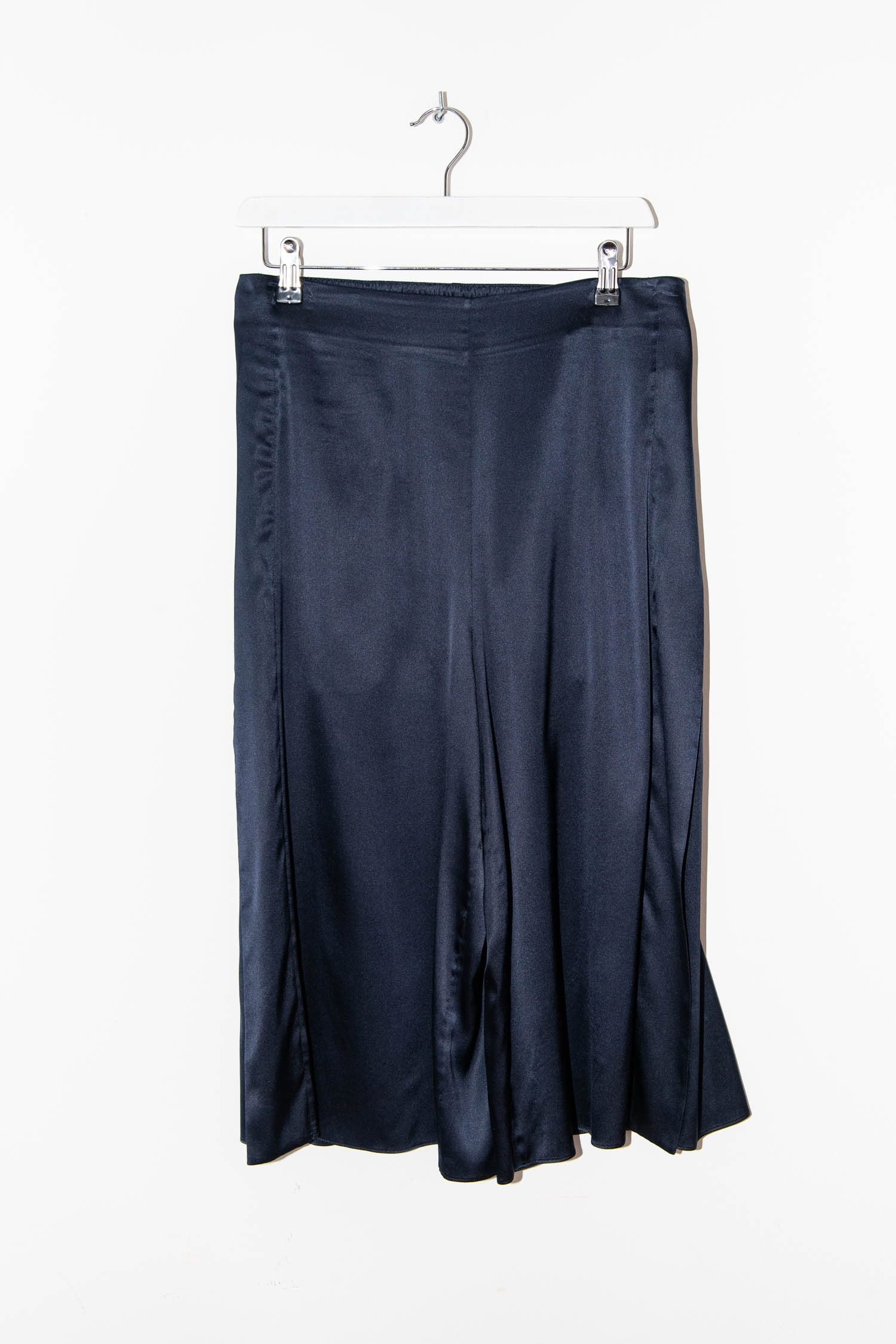 Thumbnail of http://Acne%20Studios%20Mala%20Satin%20Shorts%20in%20Dunkelblau