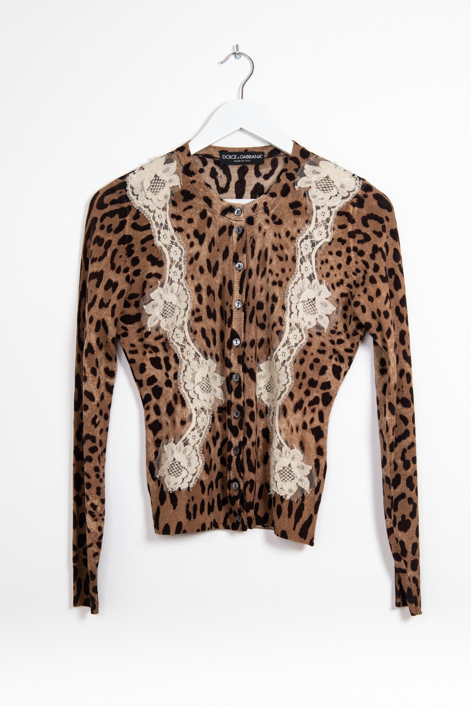 Thumbnail of http://Dolce%20&%20Gabbana%20Strickjacke%20in%20Leopardenmuster