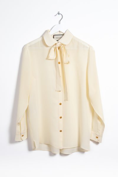 Gucci Seidenbluse mit Schluppe in Cremeweiß
