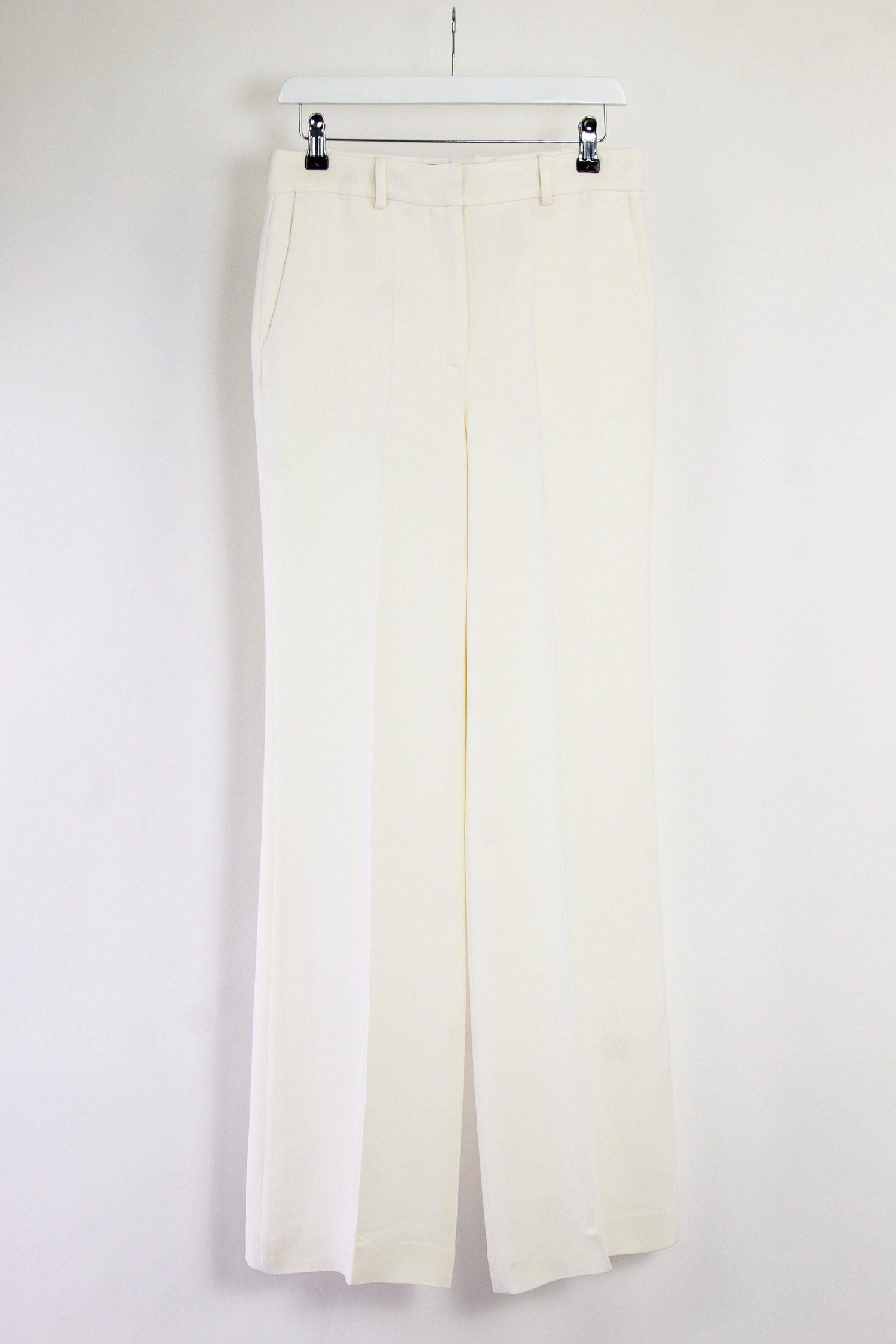 Thumbnail of http://Joseph%20Morissey%20Hose%20mit%20weitem%20Bein%20in%20creme