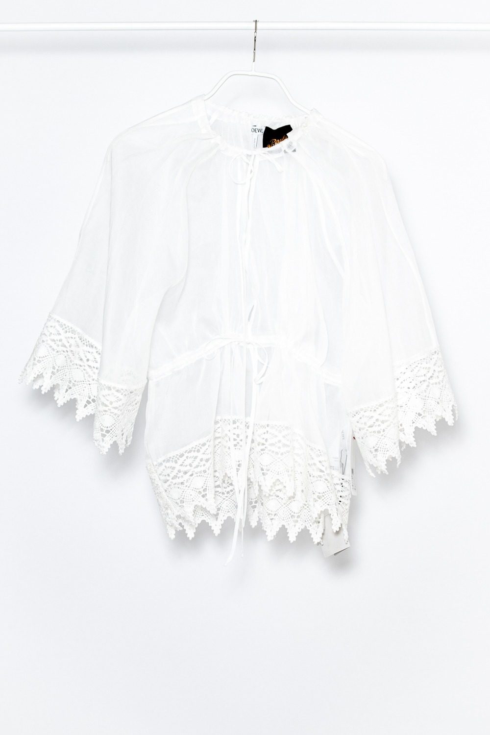 Thumbnail of http://Loewe%20x%20Paula's%20Ibiza%20weiße%20Bluse
