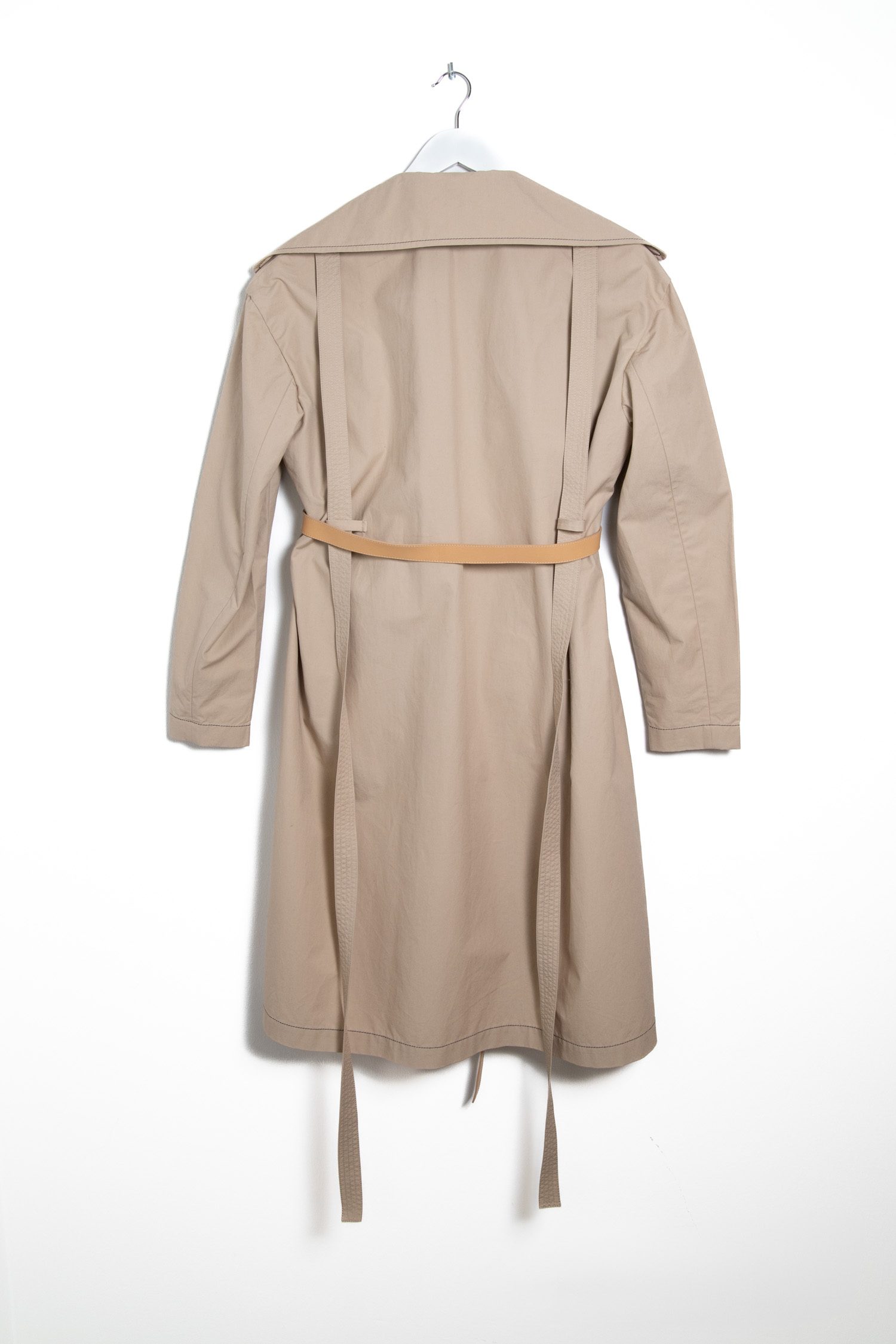 Loewe Trenchcoat mit Gürtel in Beige