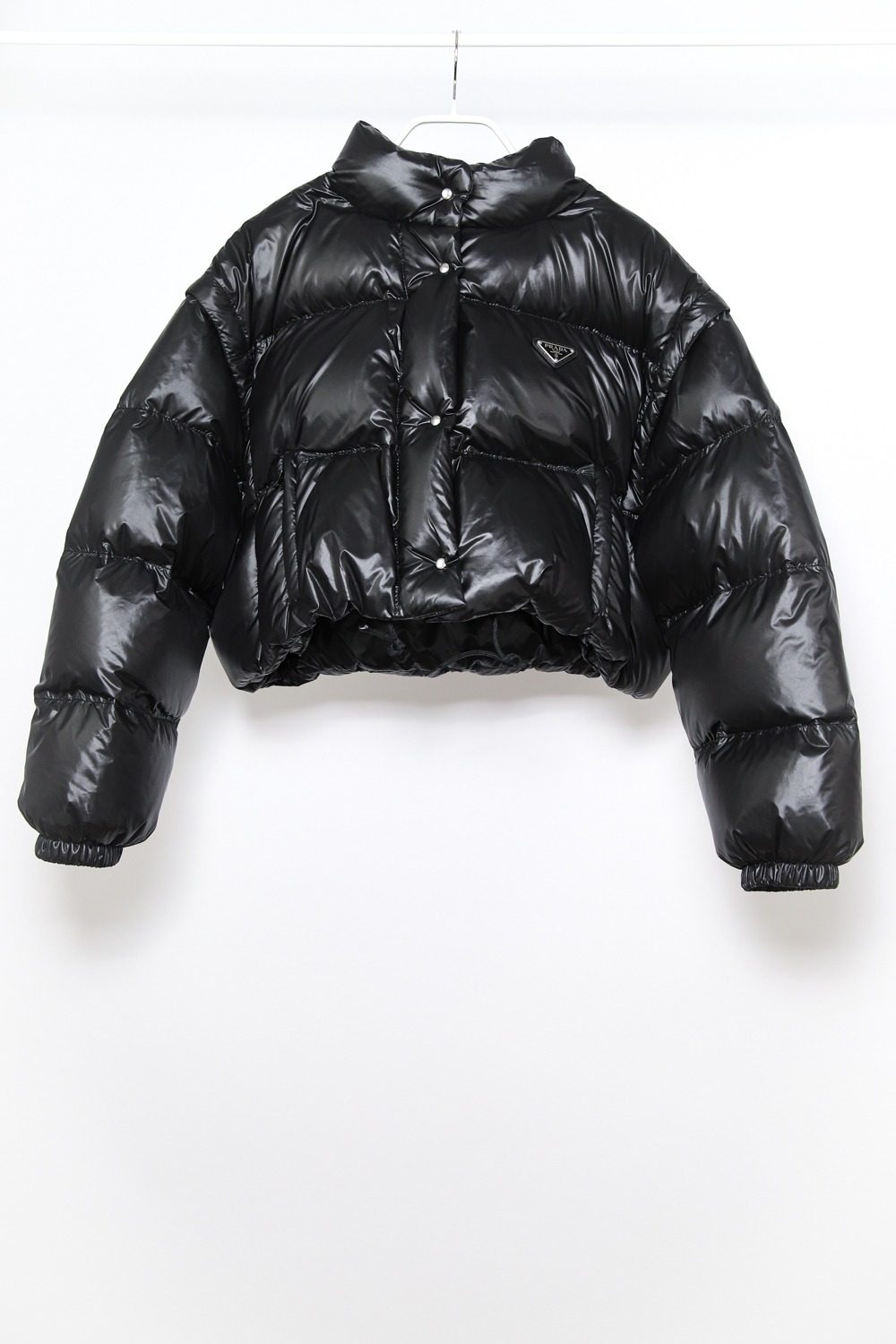 Thumbnail of http://Prada%20kurze%20Re-Nylon%20Daunenjacke%20in%20Schwarz