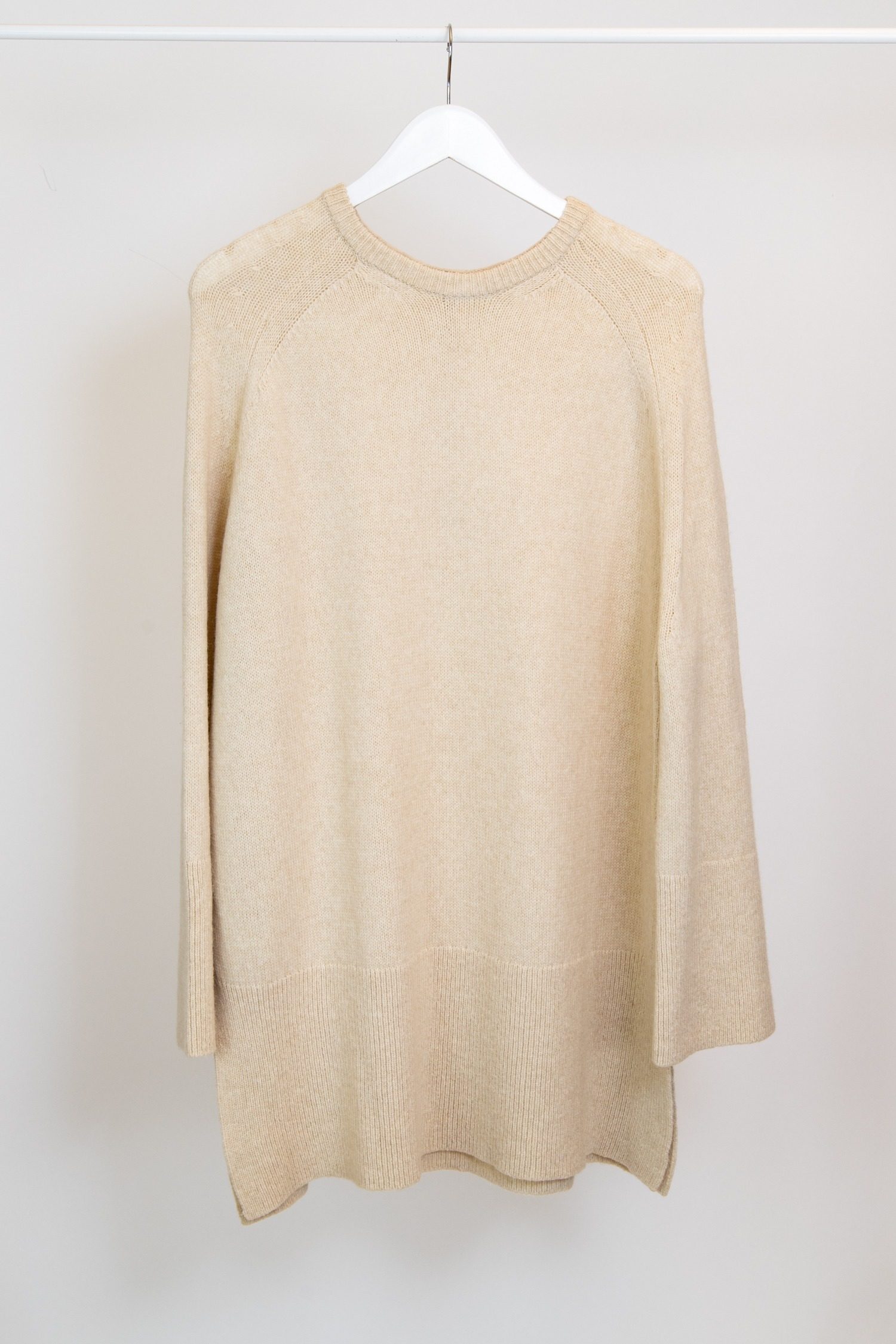 Thumbnail of http://Tôteme%20Merino%20Camel%20Slit%20Knit%20Strickpullover%20in%20Beige