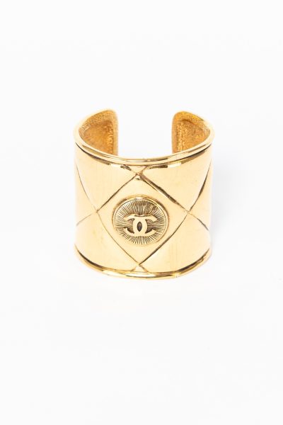 Chanel Vintage Armreif mit CC-Logo in Gold