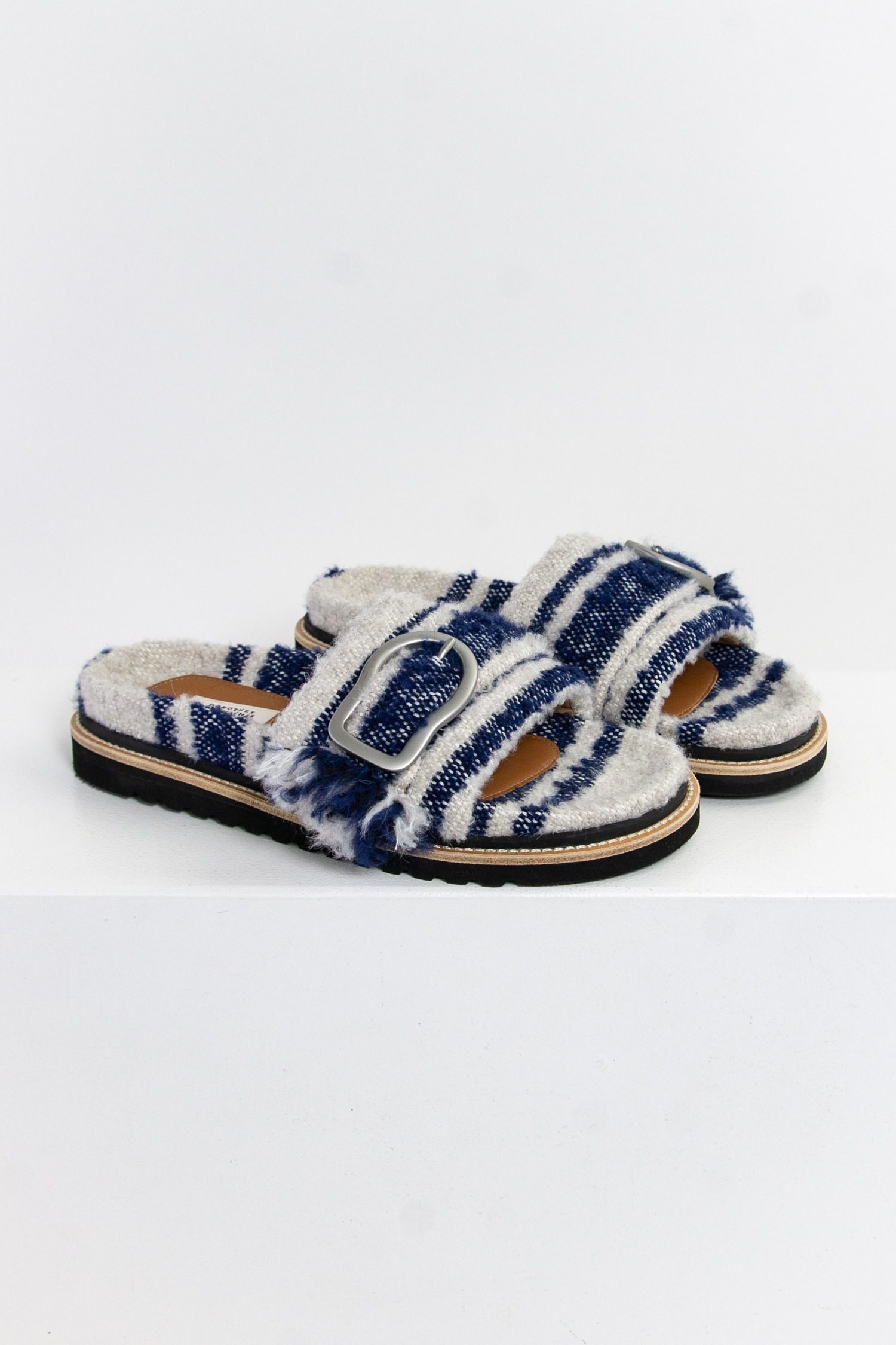 Thumbnail of http://Dorothee%20Schumacher%20Summer%20Stripes%20Sandalen