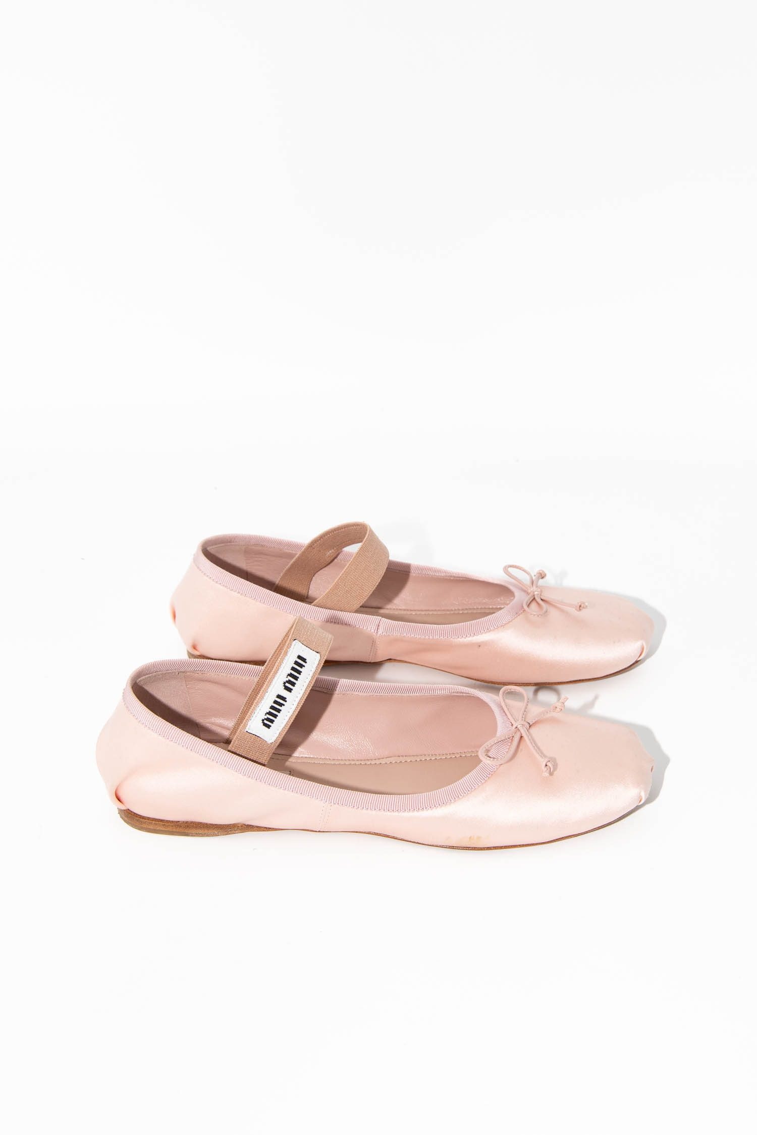 Thumbnail of http://Miu%20Miu%20Ballerinas%20aus%20Satin
