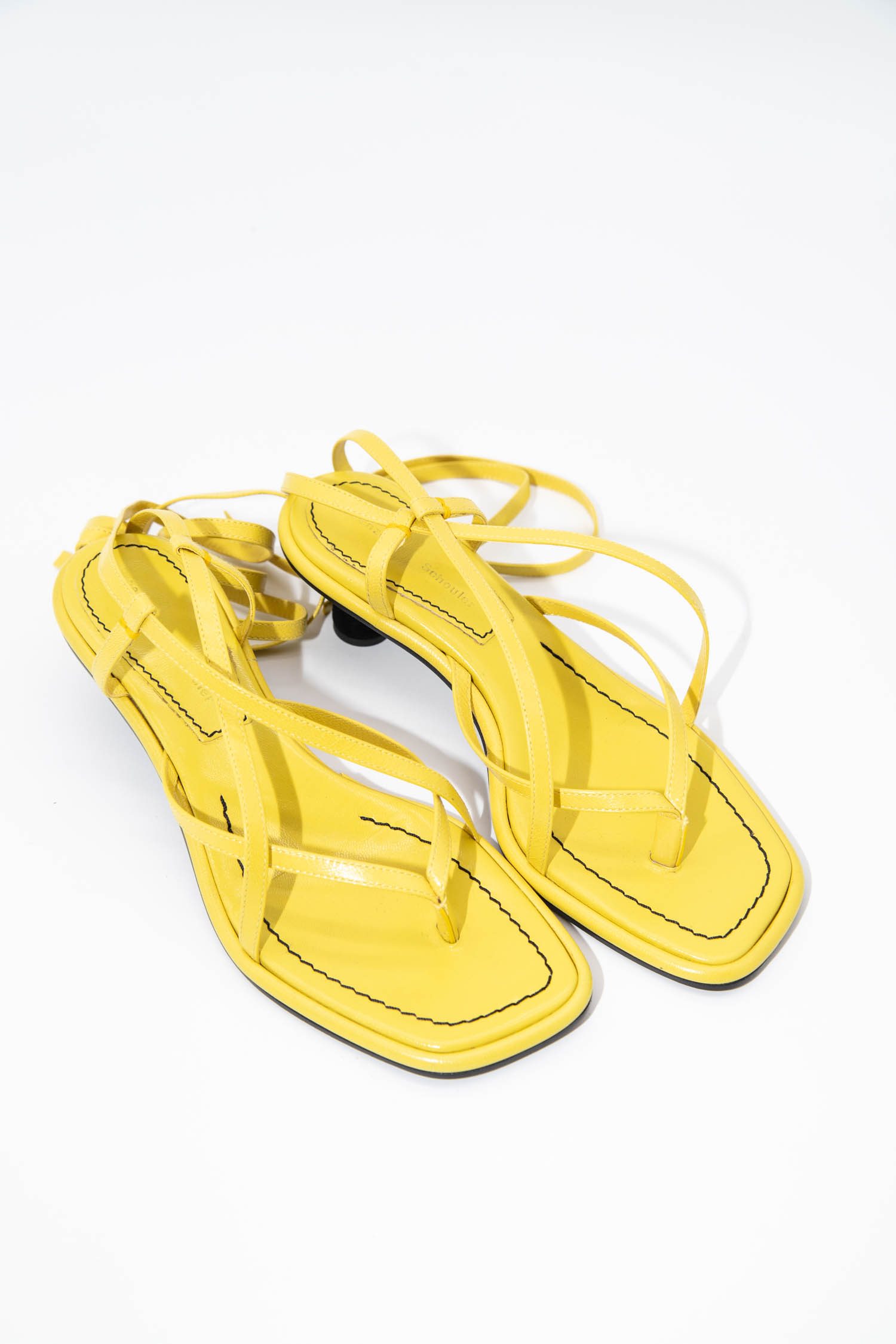 Proenza Schouler Sandalen mit gewickeltem Knöchelriemen in Gelb