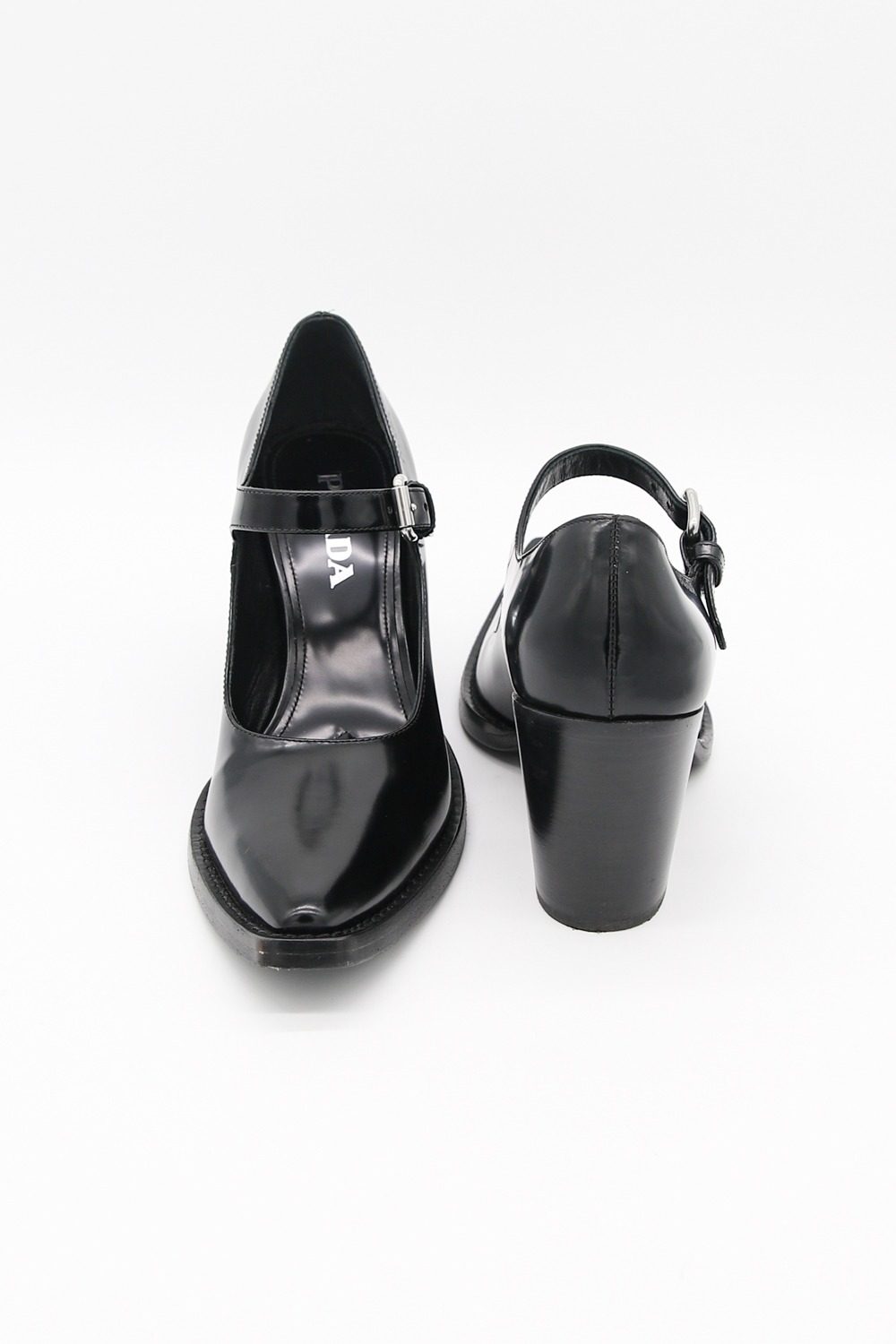 Thumbnail of http://Prada%20Pumps%20mit%20Riemen%20in%20Schwarz