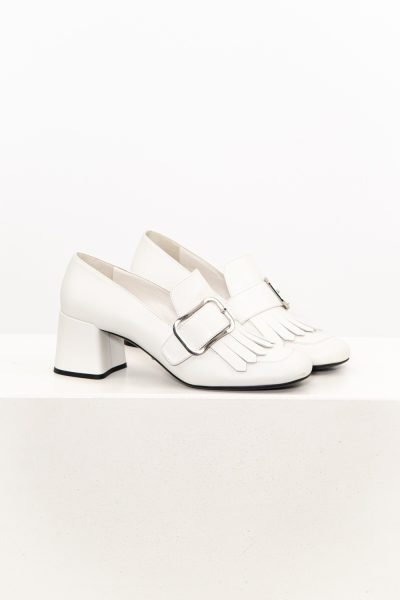 Prada High-Heel-Loafer in Weiß