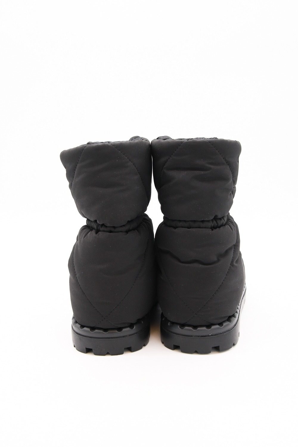 Thumbnail of http://Prada%20Nylon%20Stiefelette%20in%20Schwarz