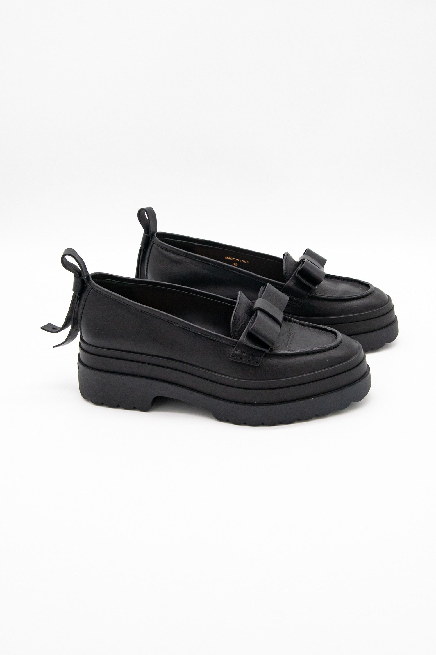 Thumbnail of http://Red%20Valentino%20Loafer%20mit%20Schleife%20in%20Schwarz