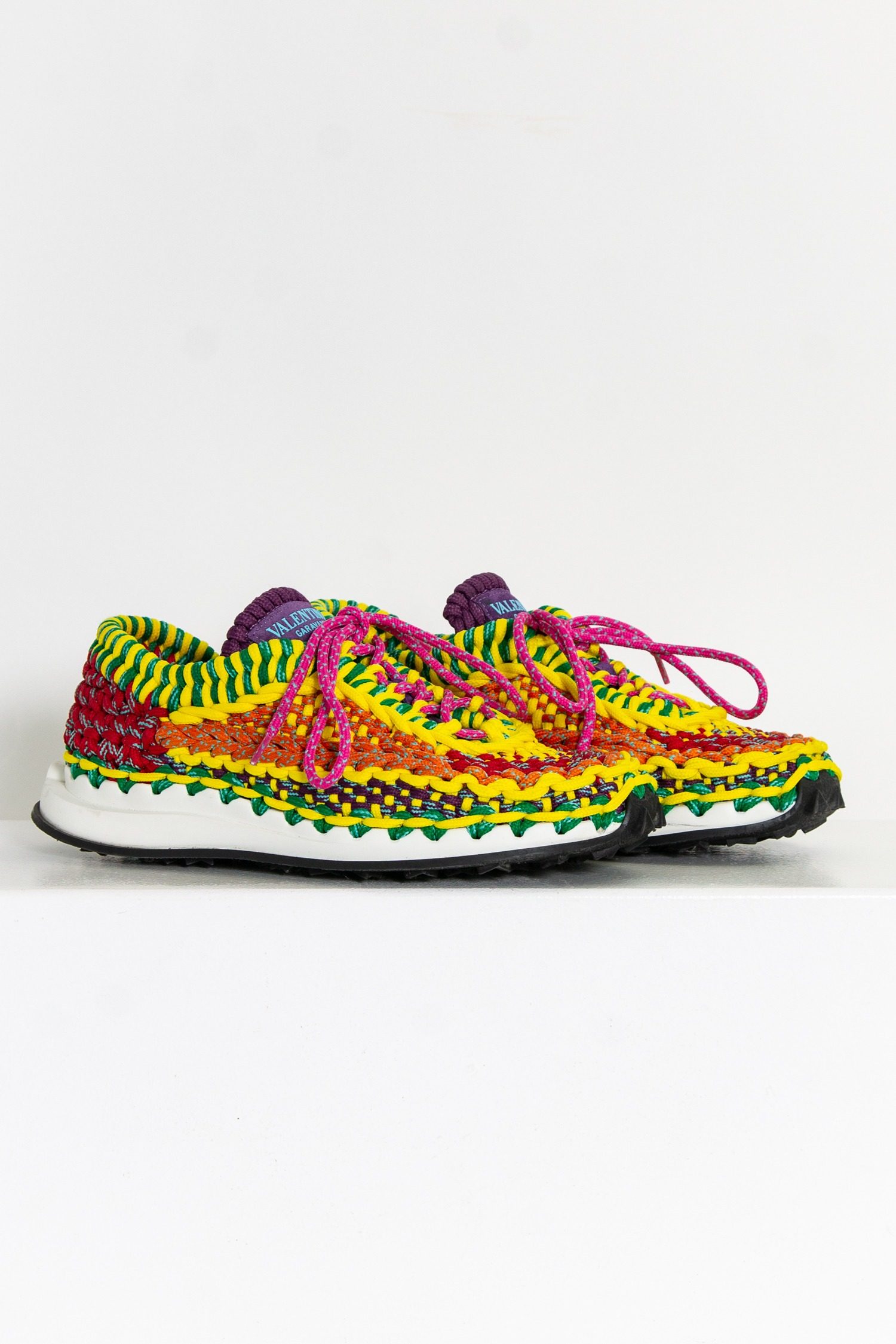 Thumbnail of http://Valentino%20Sneaker%20in%20Häkeloptik
