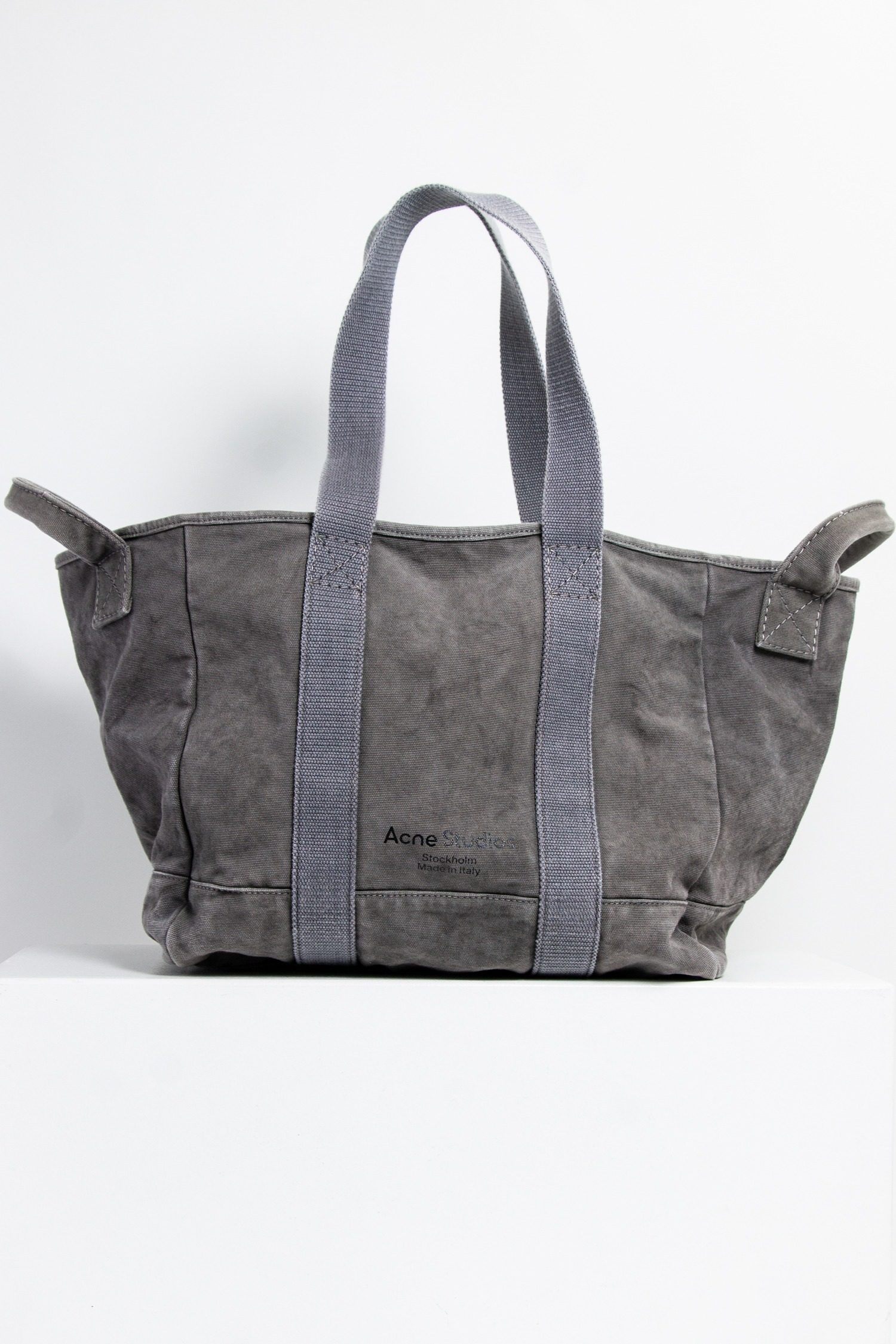 Thumbnail of http://Acne%20Studios%20großer%20Shopper%20in%20grau