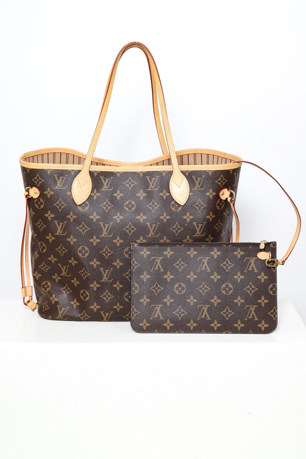 Thumbnail of http://Louis%20Vuitton%20Neverfull%20MM%20Schultertasche