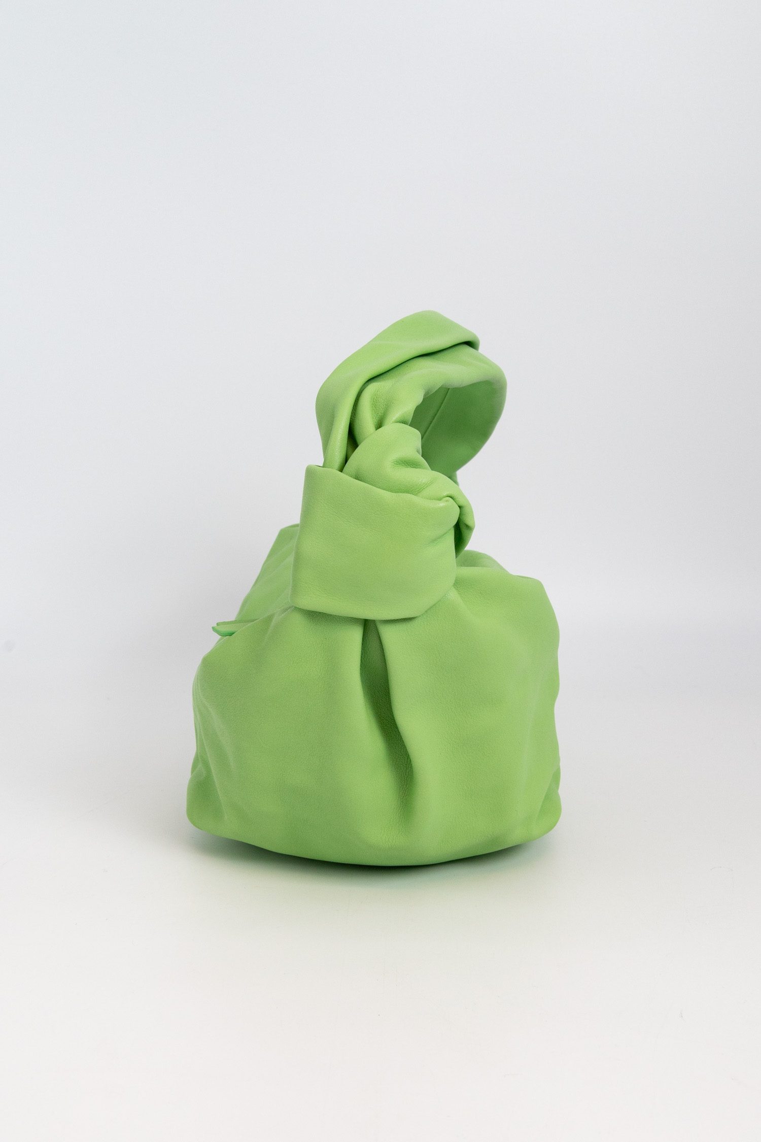 Bottega Veneta "Double Knot" Handtasche in Lindgrün