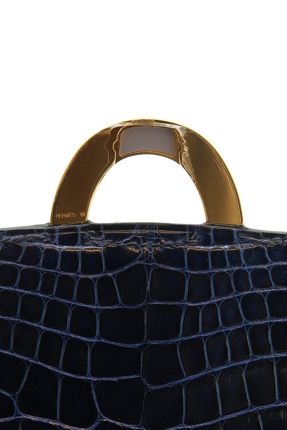 Thumbnail of http://Hermès%20Handtasche%20in%20Dunkelblau%20und%20Gold