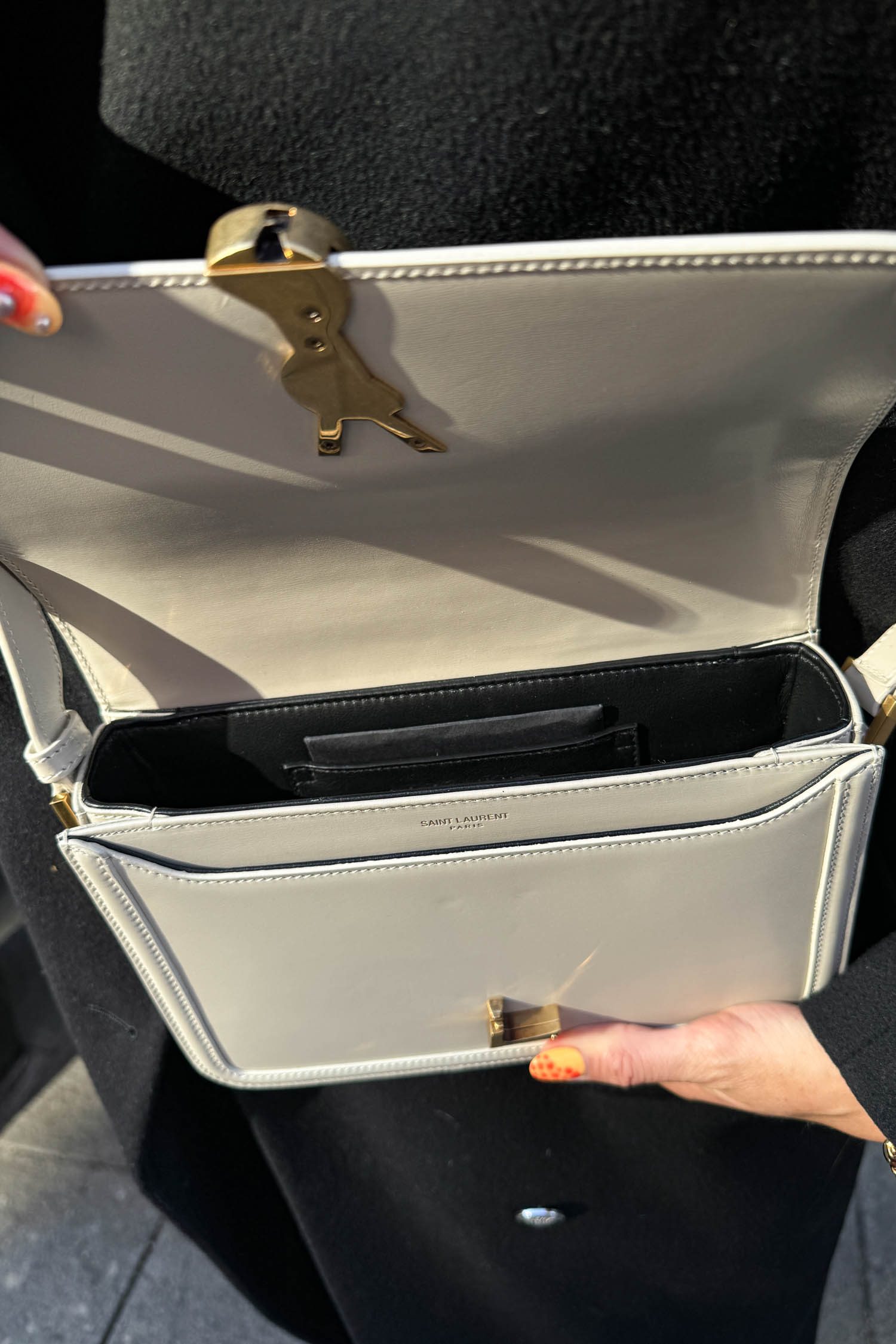 Saint Laurent "Solferino Medium Satchel" Tasche in Beige