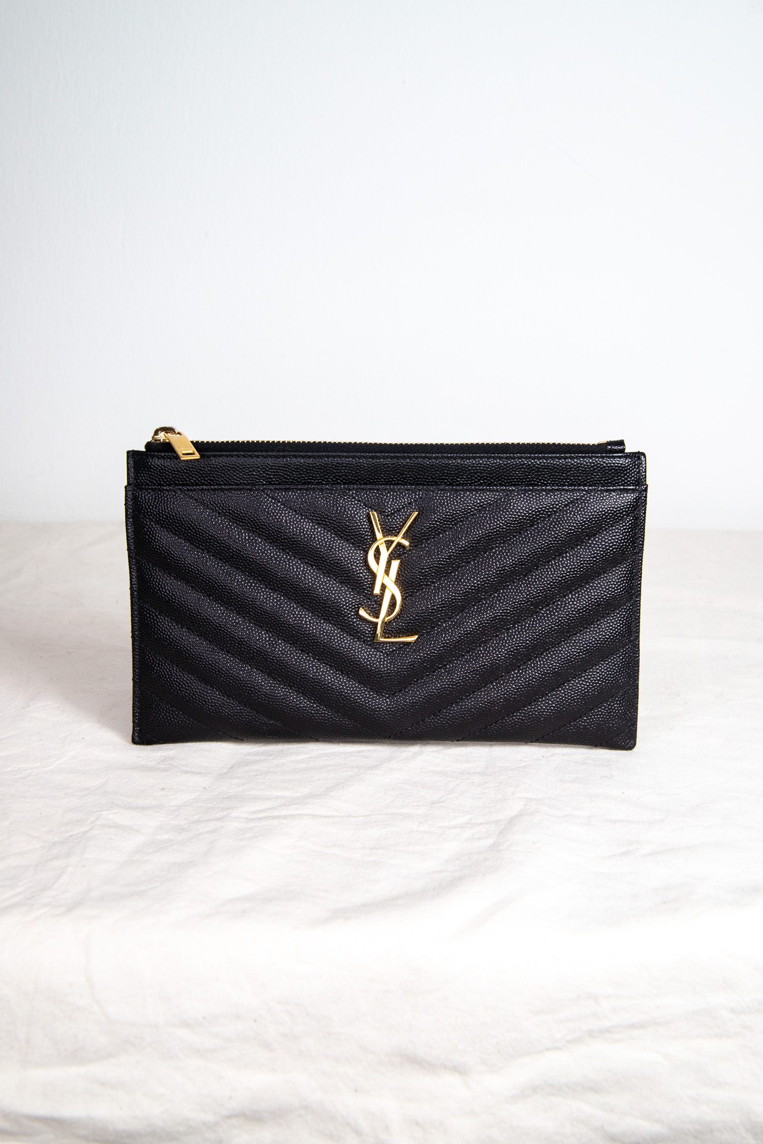 Thumbnail of http://Saint%20Laurent%20YSL%20Pouch%20Monogramme%20in%20Schwarz