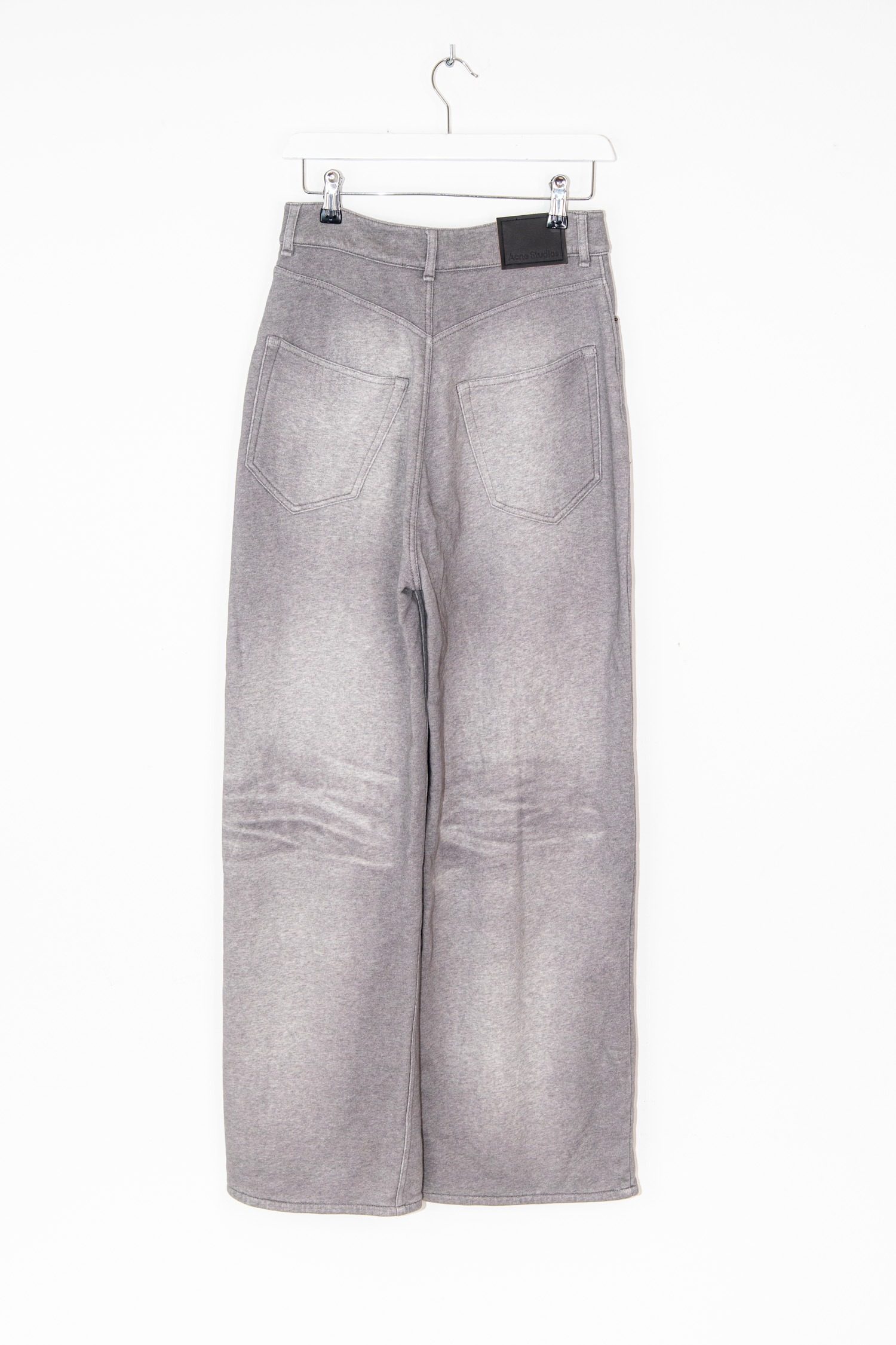 Thumbnail of http://Acne%20Studios%202021%20F%20Black%20Trafalgar%20Jeans%20in%20Grau