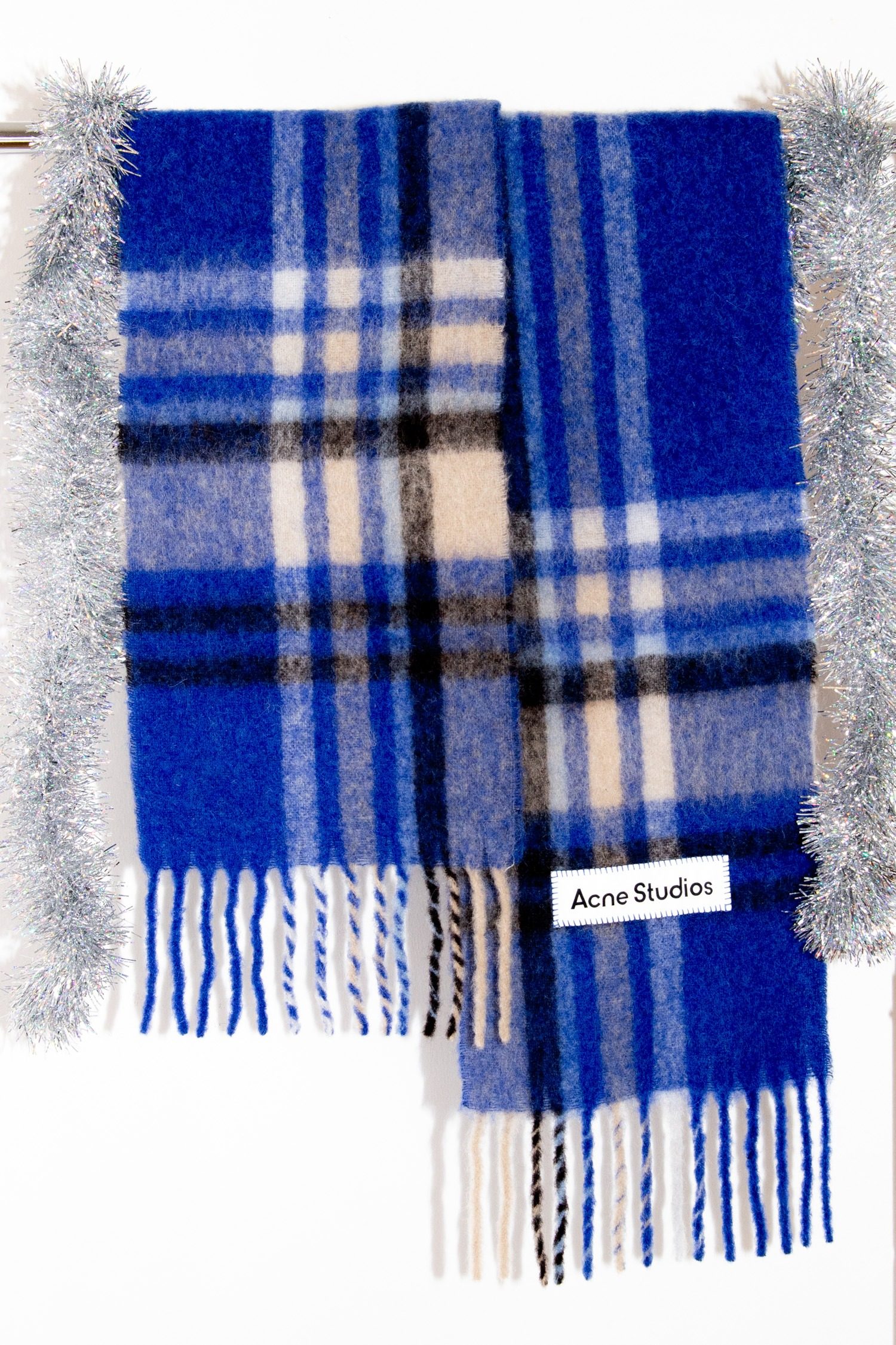 Thumbnail of http://Acne%20Studios%20Vally%20Schal%20Kariert%20in%20Blau%20und%20Hellbraun