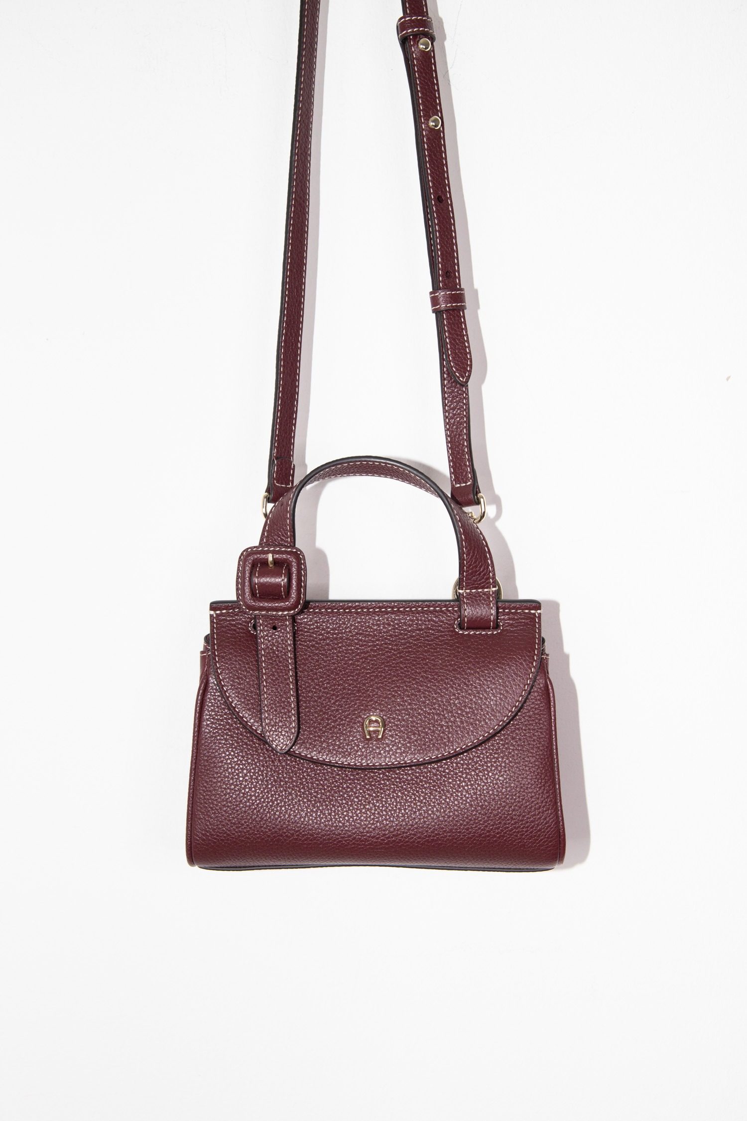 Thumbnail of http://Aigner%20Miranda%20Mini%20XS%20Handtasche%20in%20Burgunderrot