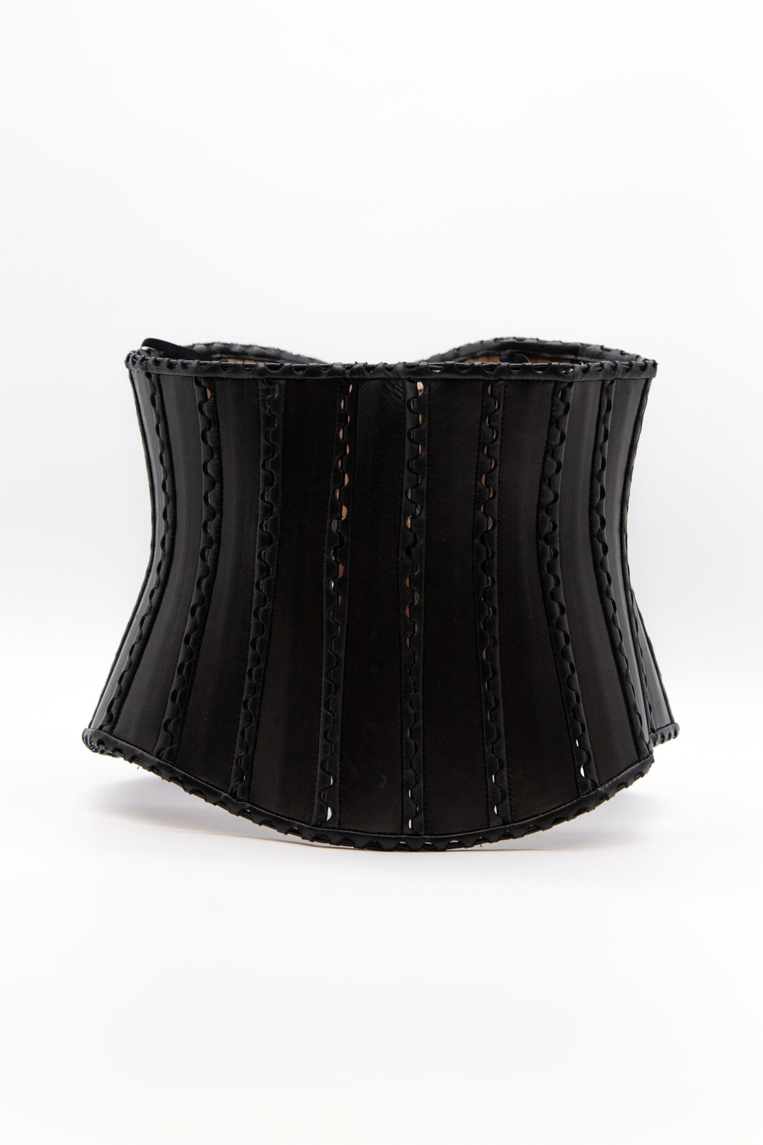 Thumbnail of http://Alaïa%20Korsettgürtel%20aus%20Leder