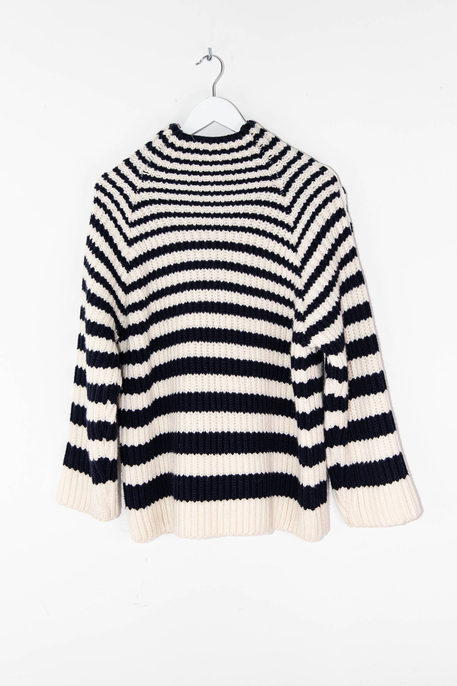 Thumbnail of http://Alberta%20Ferretti%20gestreifter%20Strickpullover%20mit%20Knöpfen
