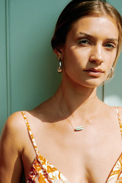 Aliita Halskette mit Surfboard- Anhänger
