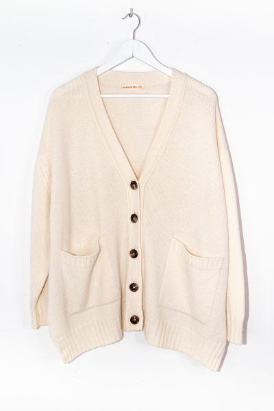 andDaughter Strickjacke mit Schlitzen in Ecru