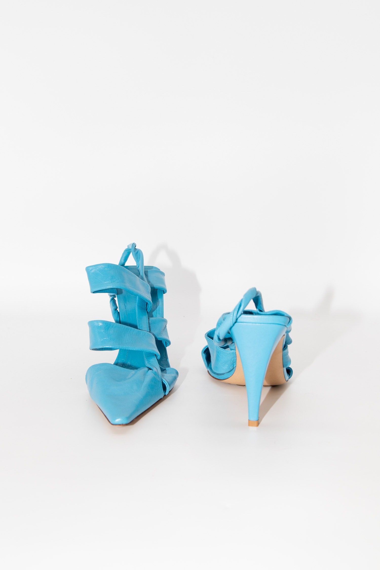 Thumbnail of http://Bottega%20Veneta%20Pumps%20in%20Blau