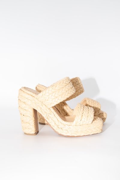 Bottega Veneta "Raffia" Sandaletten in Beige