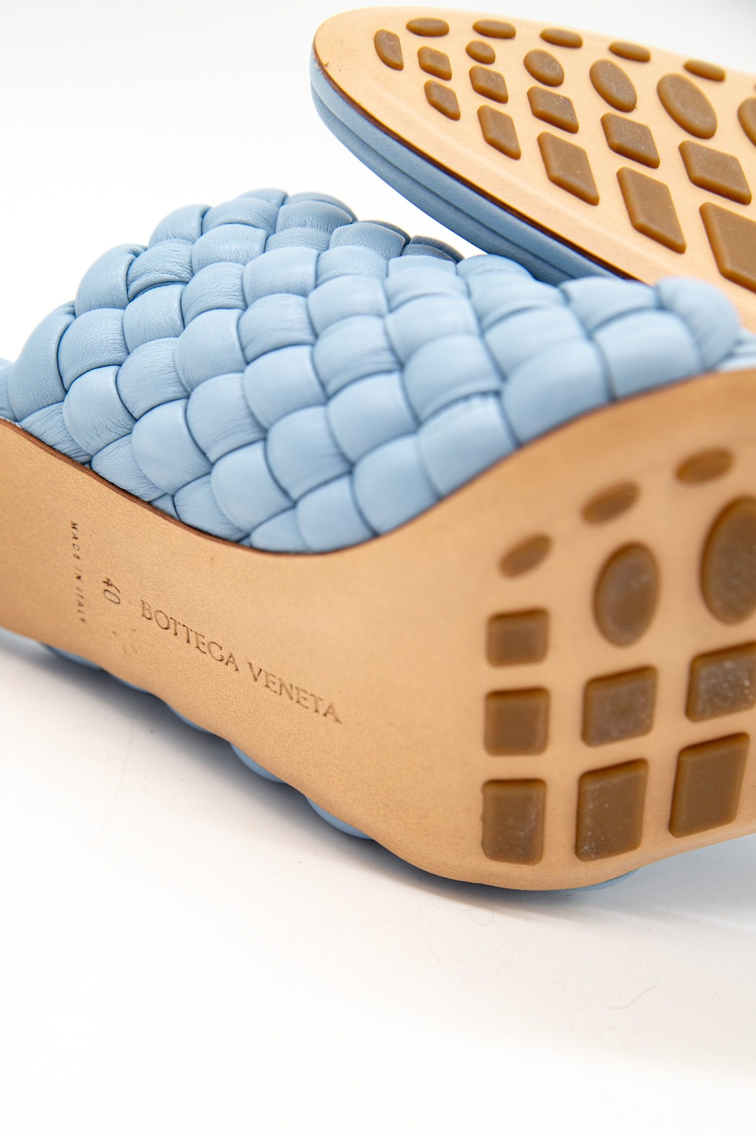 Thumbnail of http://Bottega%20Veneta%20Curve%20Sandaletten%20in%20Hellblau