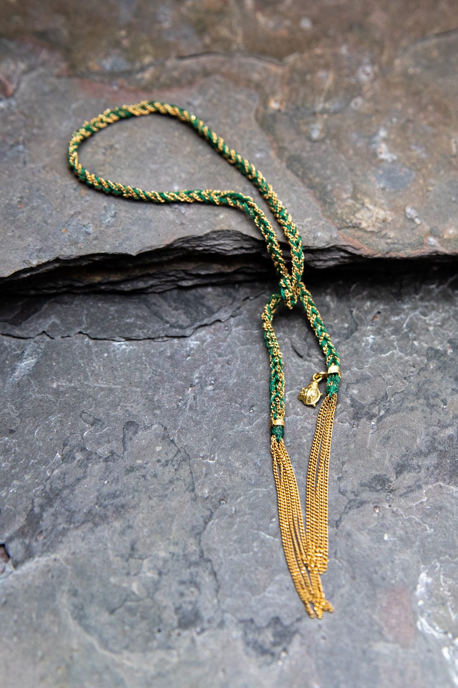 Thumbnail of http://Carolina%20Bucci%20Lucky%20Fortune%20Armband%20mit%20Ladybug-Anhänger