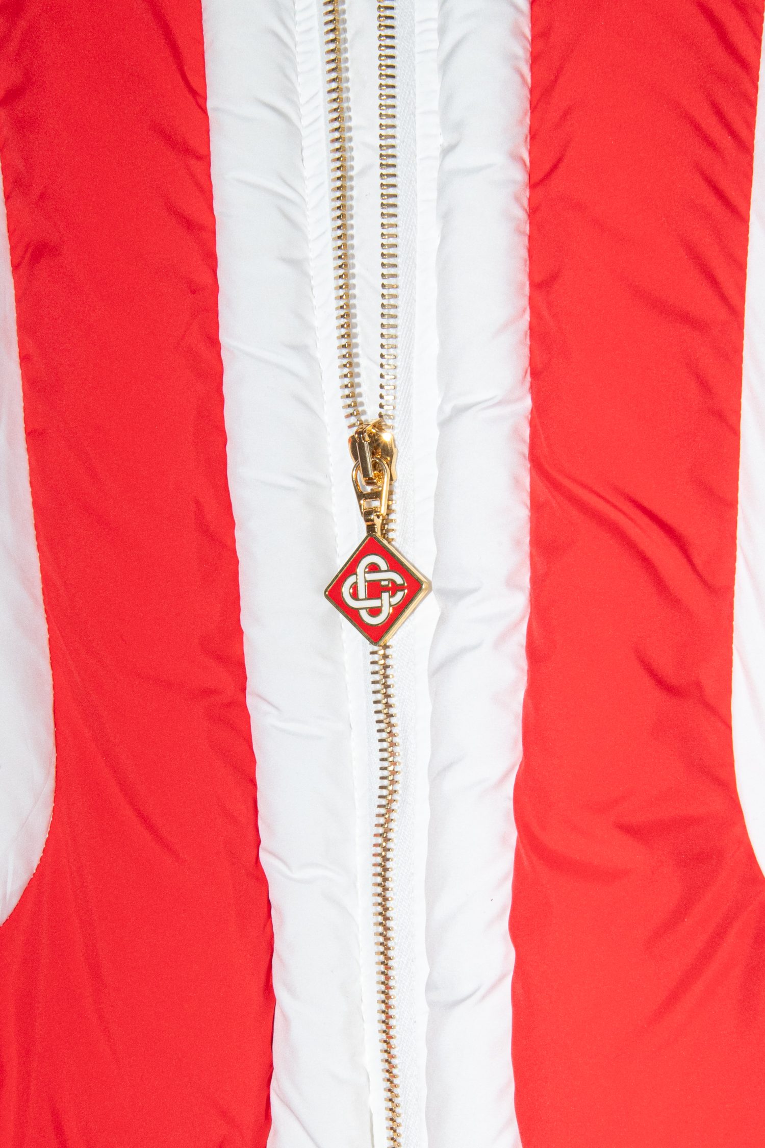 Thumbnail of http://Casablanca%20Curve%20Panel%20Puffer%20Blouson%20in%20Weiß,%20Blau%20und%20Rot