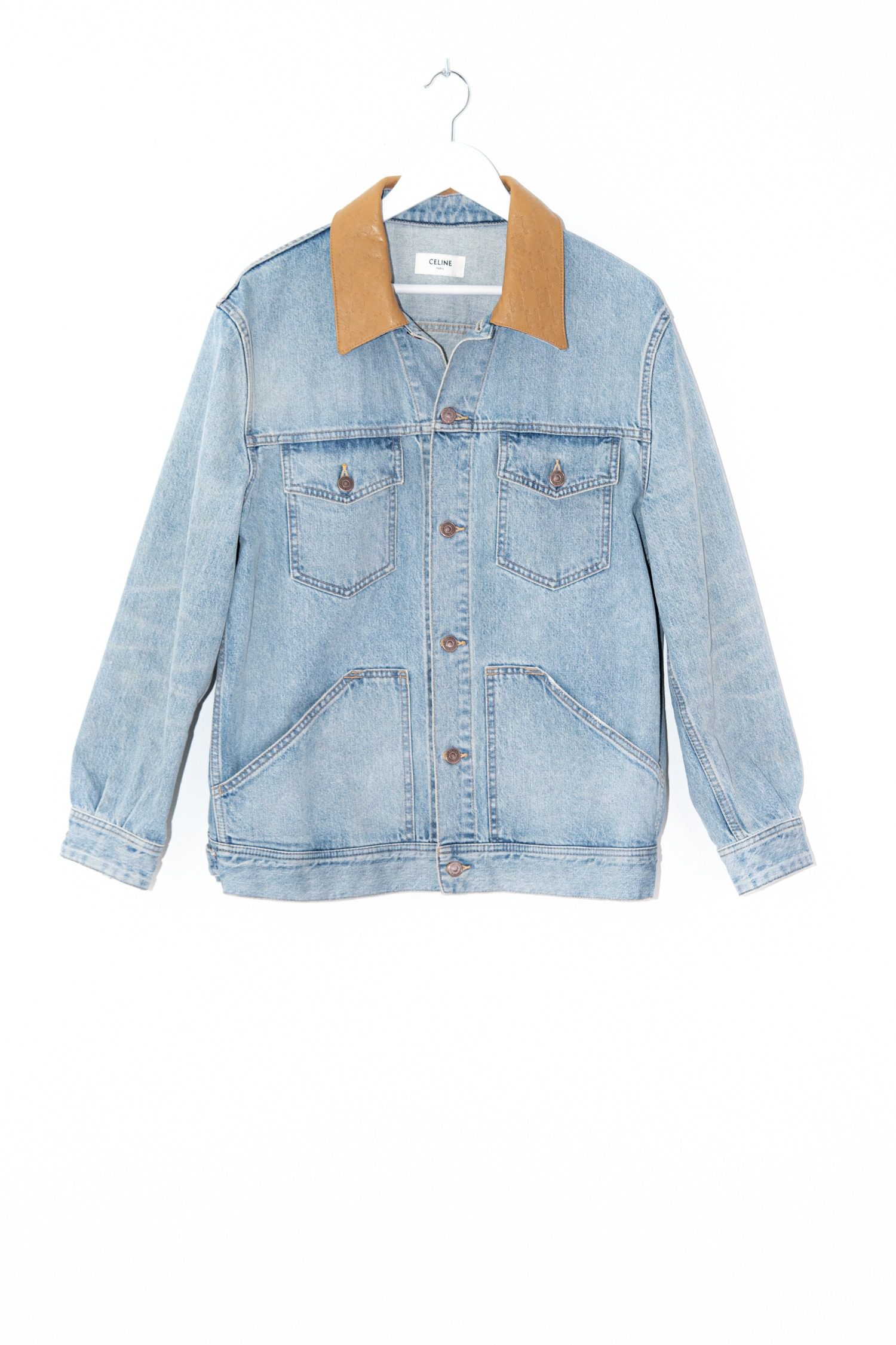 Thumbnail of http://Celine%20Jeansjacke%20mit%20Lederdetails%20in%20Hellblau