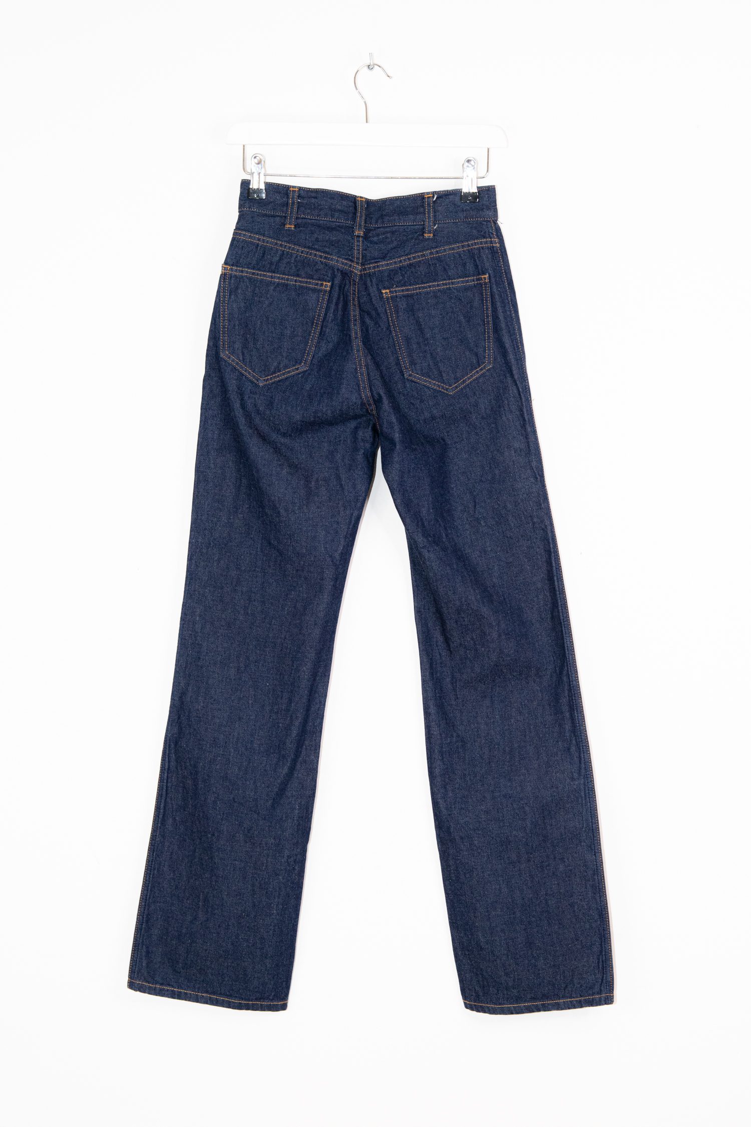 Thumbnail of http://Celine%20Jeans%20in%20Dunkelbau%20und%20Gold